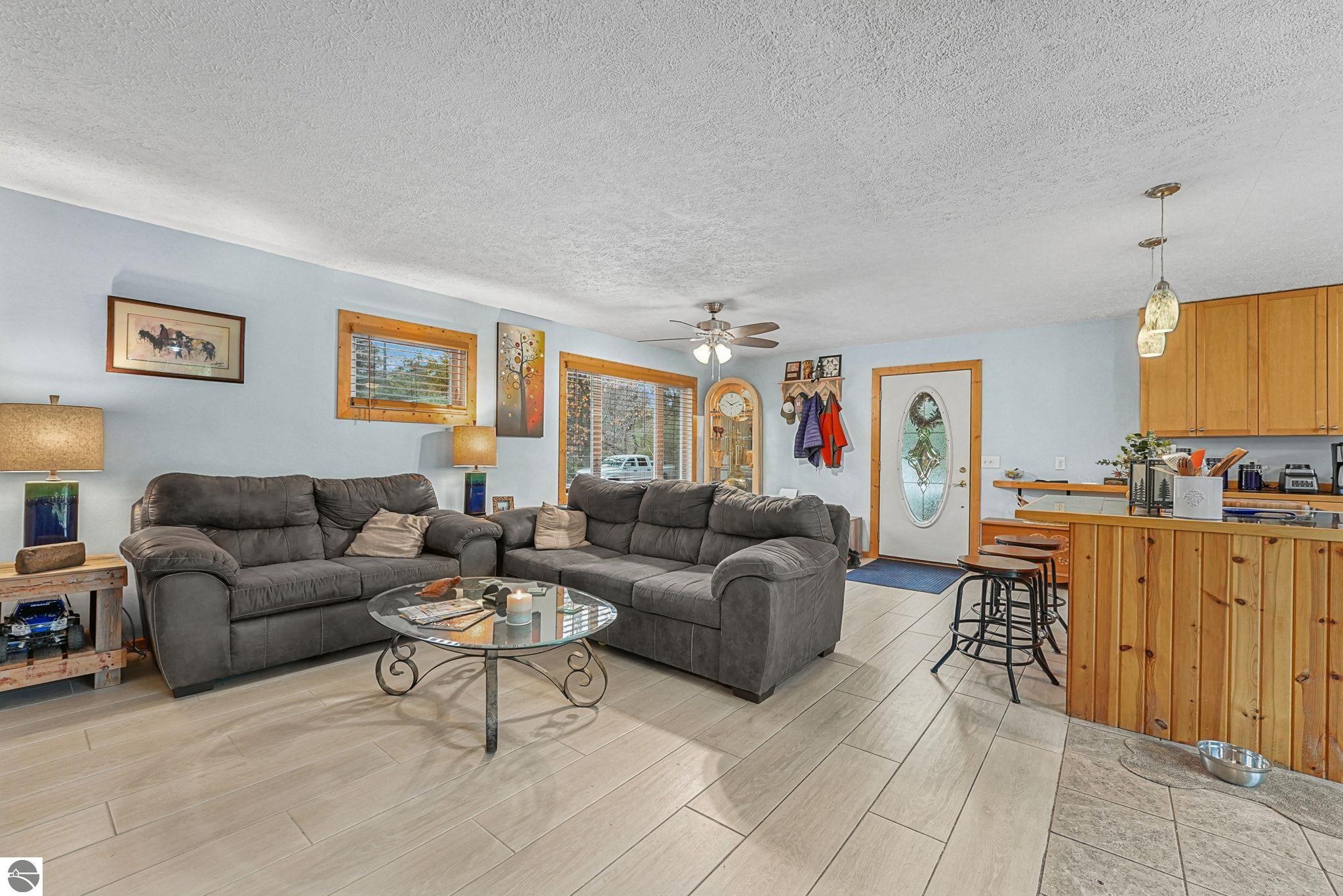 4537 Westridge Drive