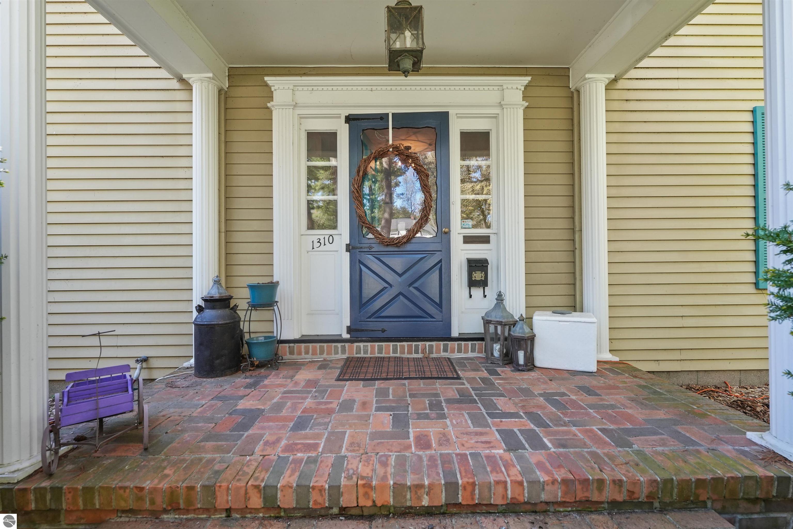 1310 Peninsula Court