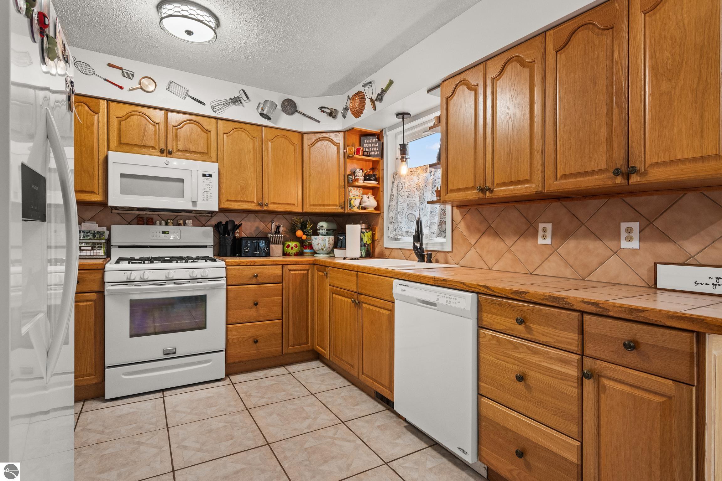 2770 County Road 633