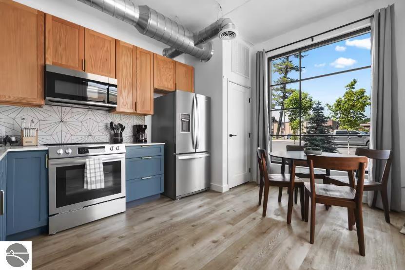 1825 E Eighth Street # 104