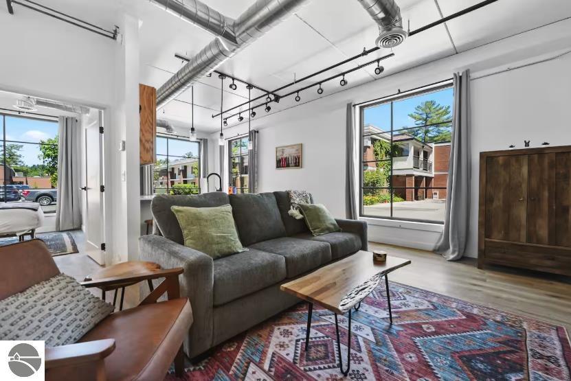 1825 E Eighth Street # 104