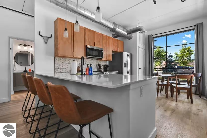 1825 E Eighth Street # 104