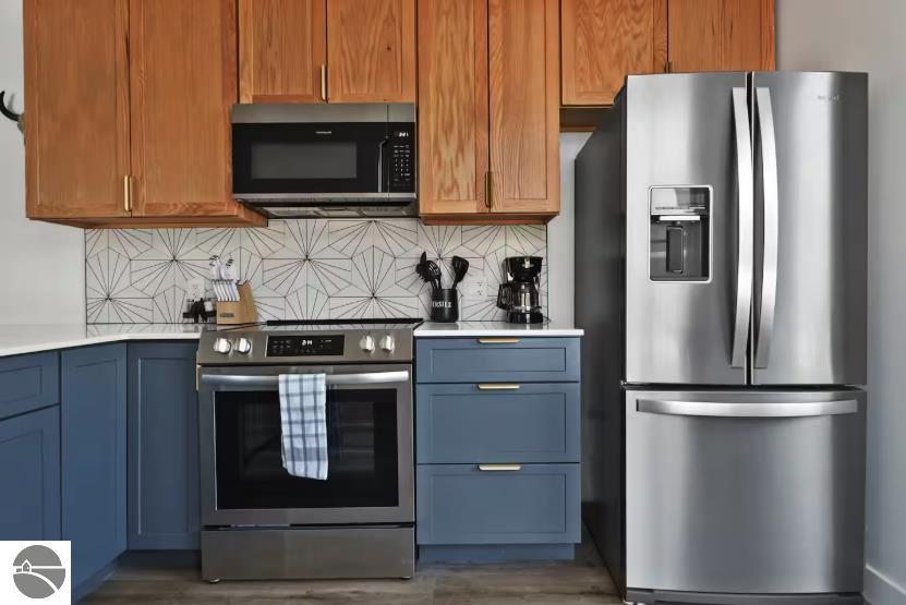 1825 E Eighth Street # 104