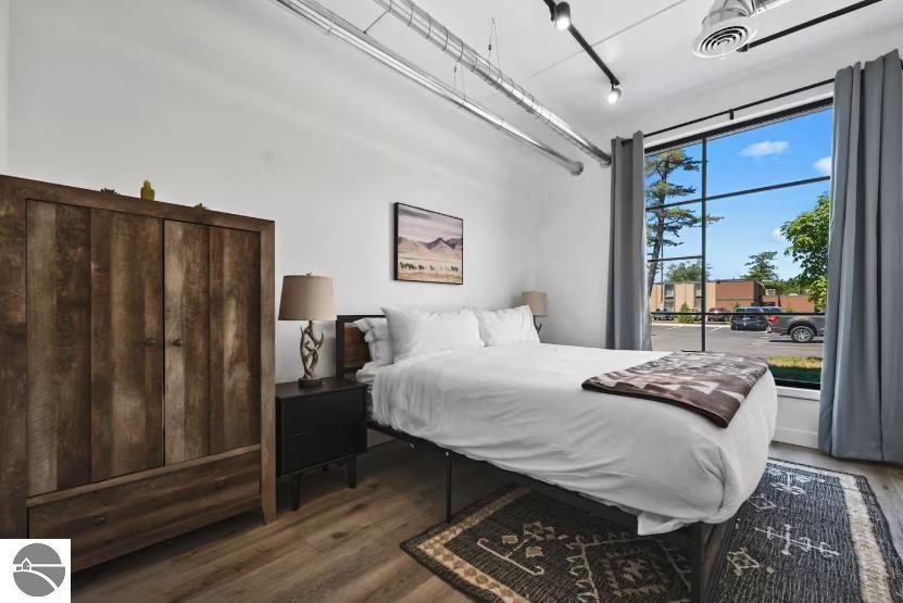 1825 E Eighth Street # 104