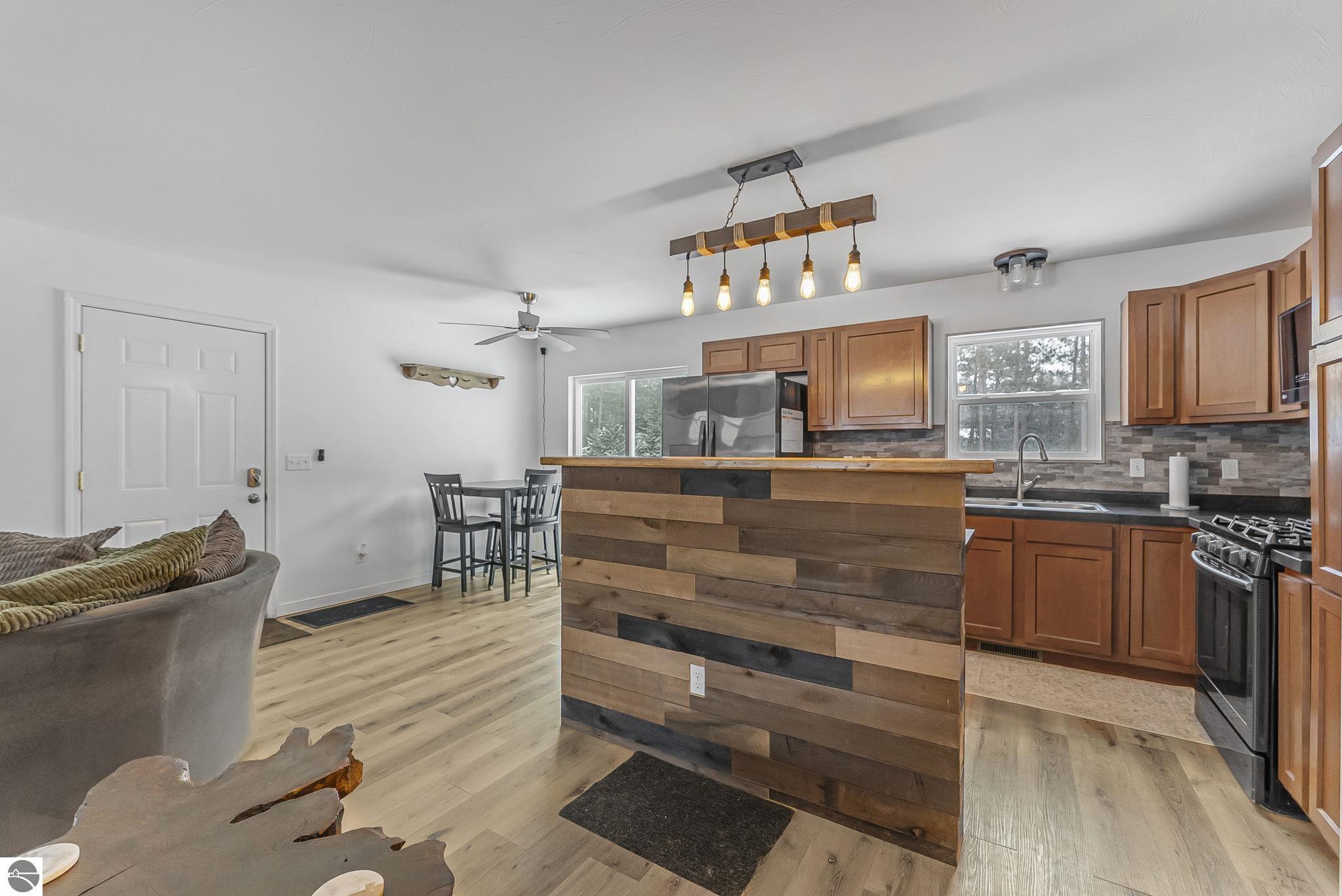 1243 N Betsie River Road, N