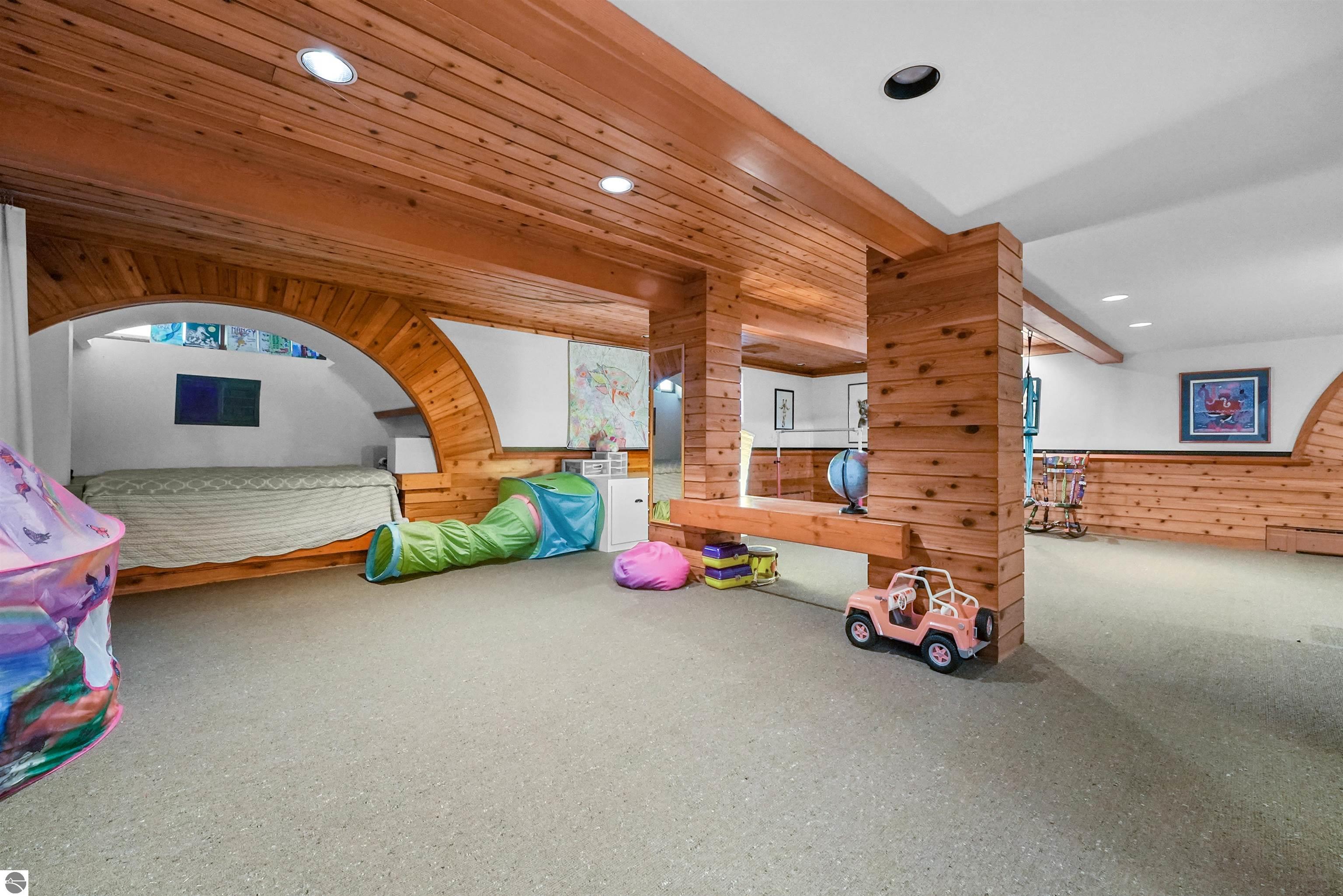 1310 Peninsula Court