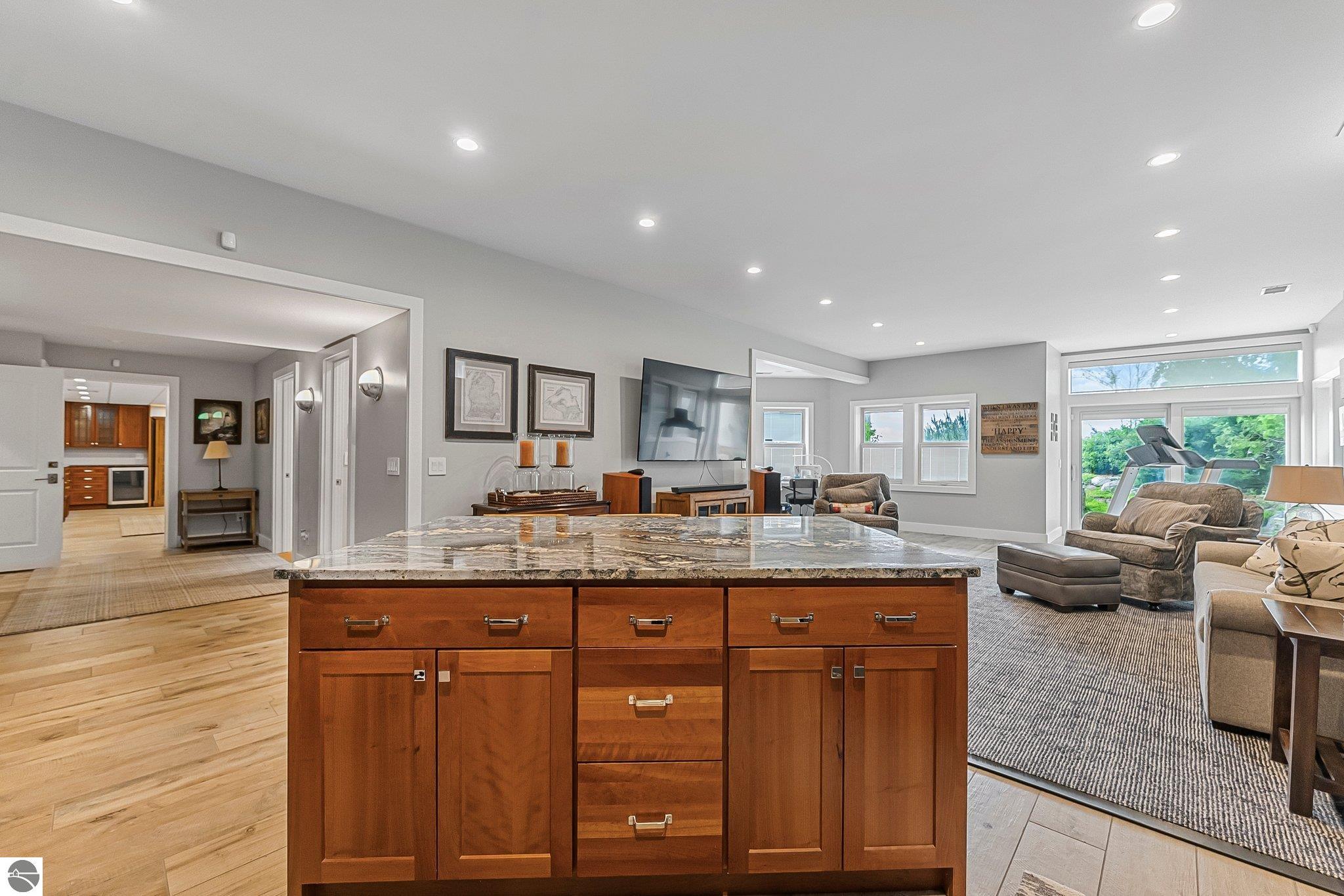 6709 E Wilderness Drive