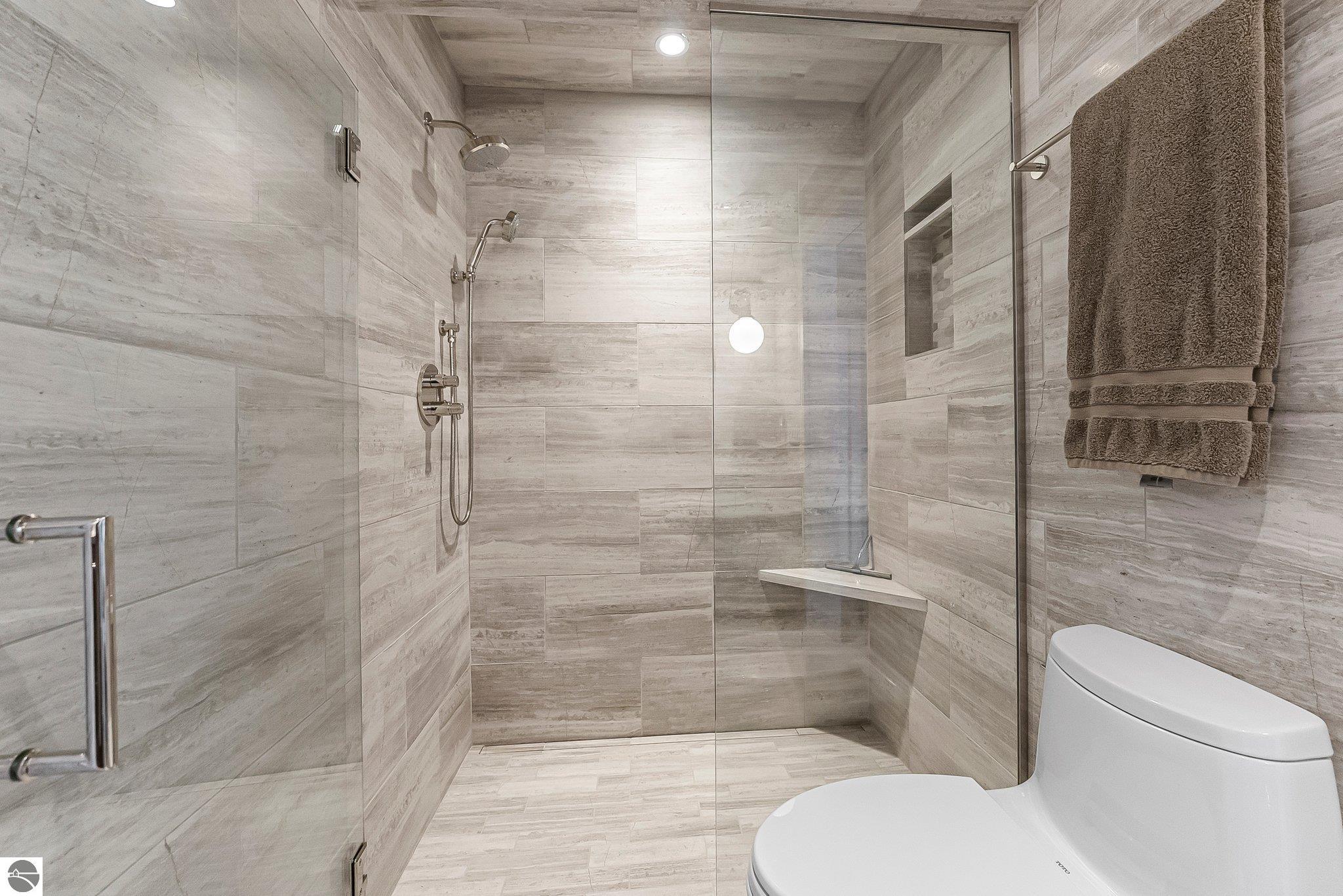 6709 E Wilderness Drive