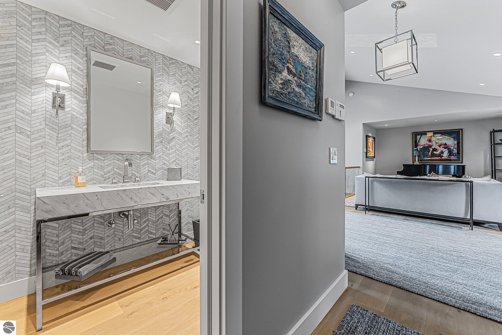 6709 E Wilderness Drive