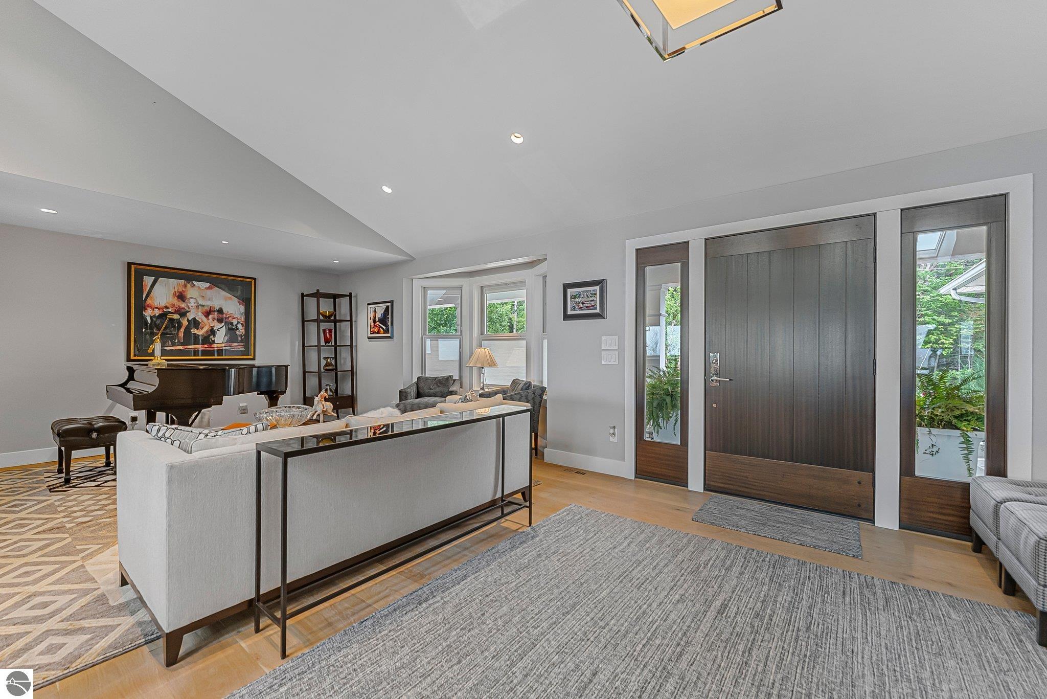 6709 E Wilderness Drive