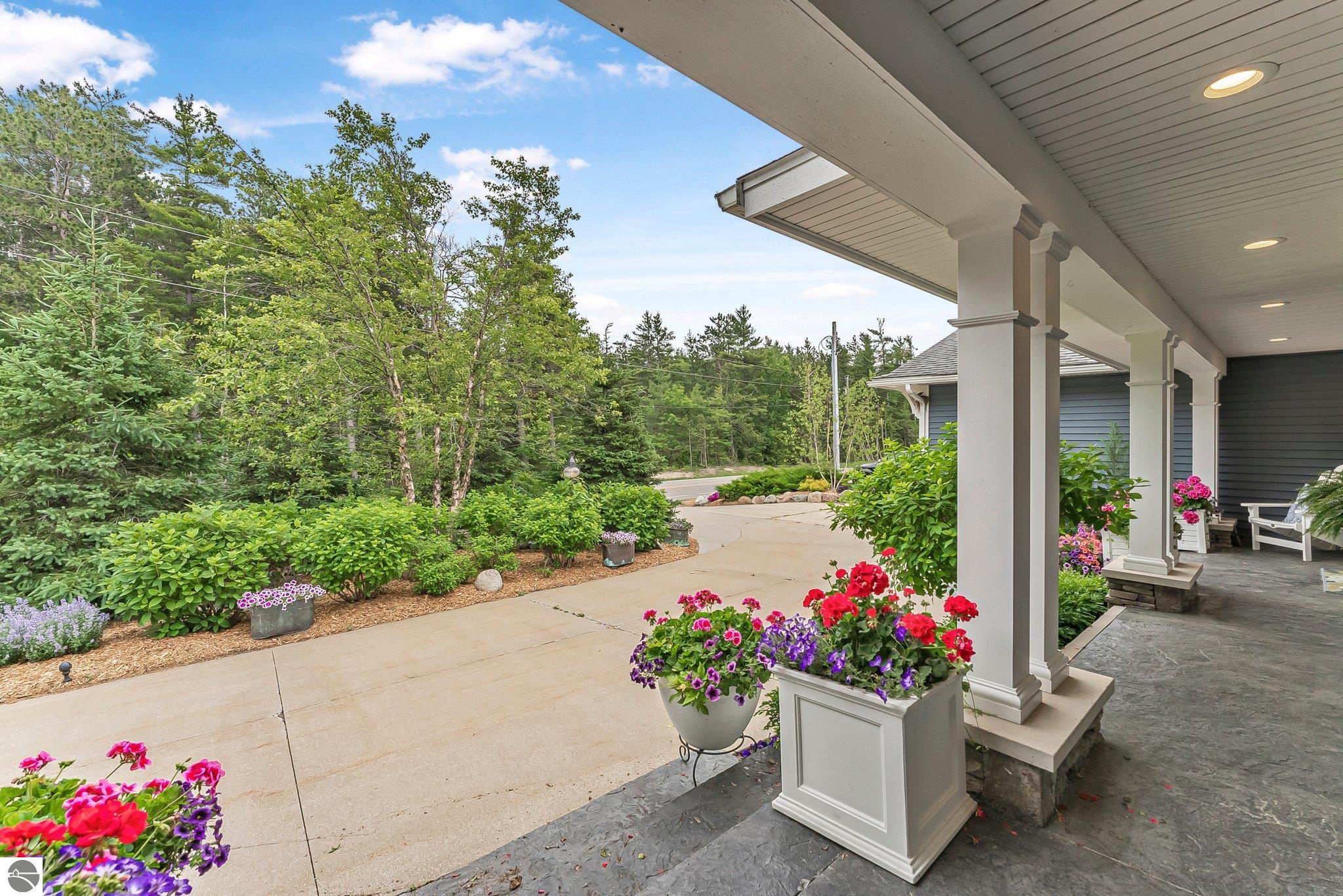 6709 E Wilderness Drive