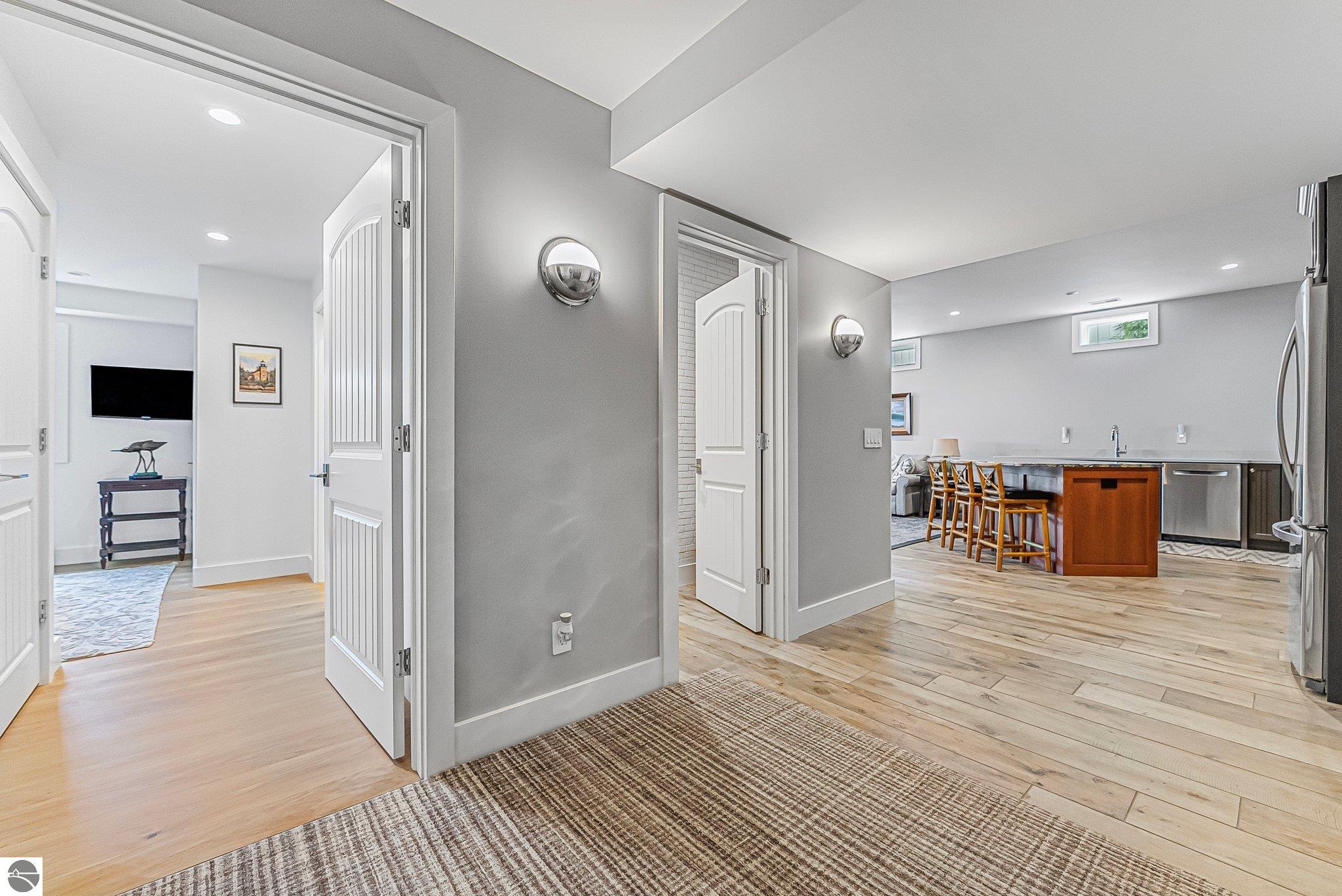 6709 E Wilderness Drive