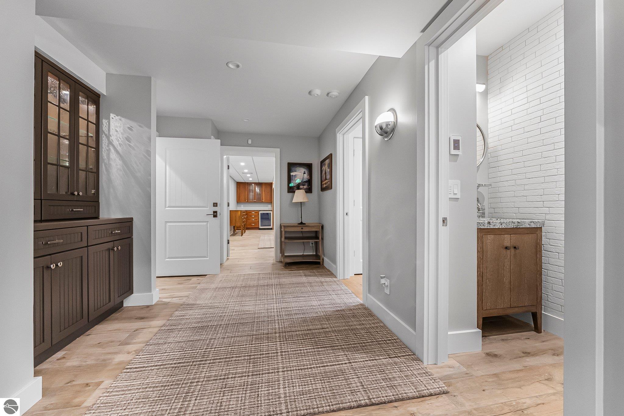 6709 E Wilderness Drive