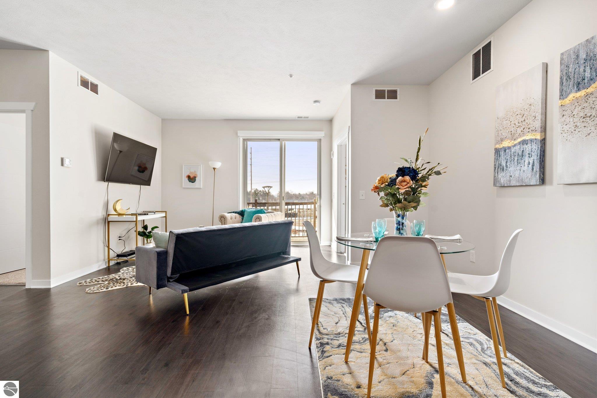 630-319 S Garfield Avenue # 319