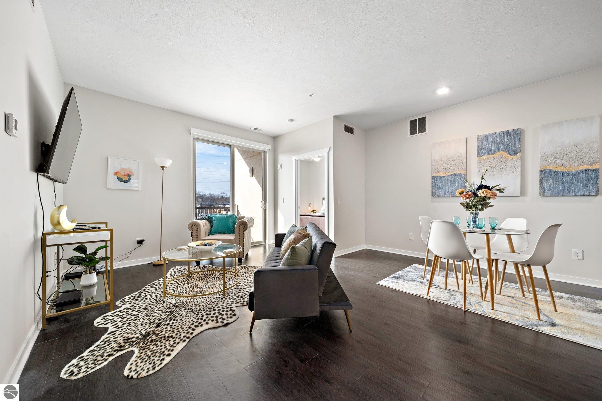 630-319 S Garfield Avenue # 319