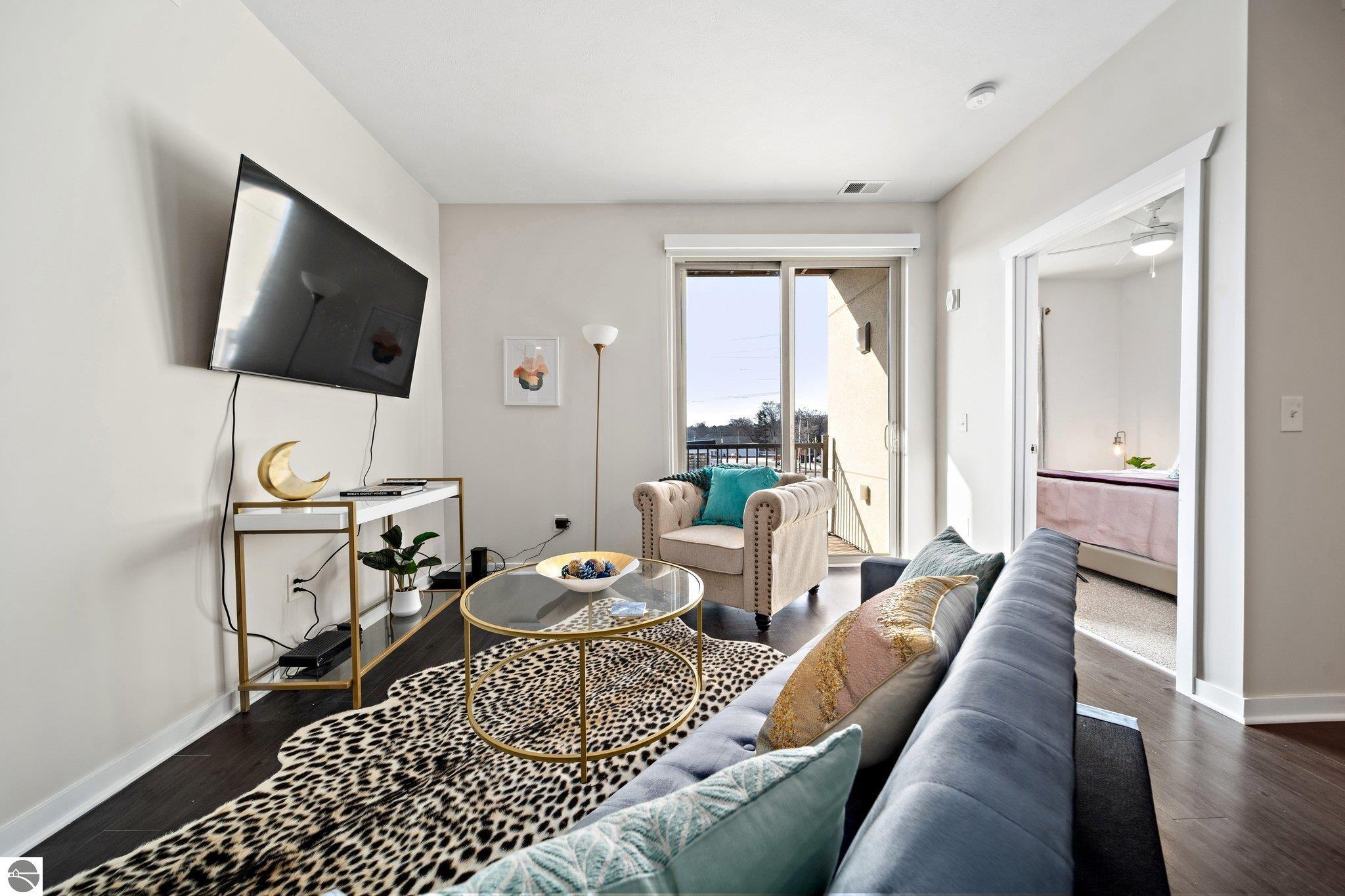 630-319 S Garfield Avenue # 319