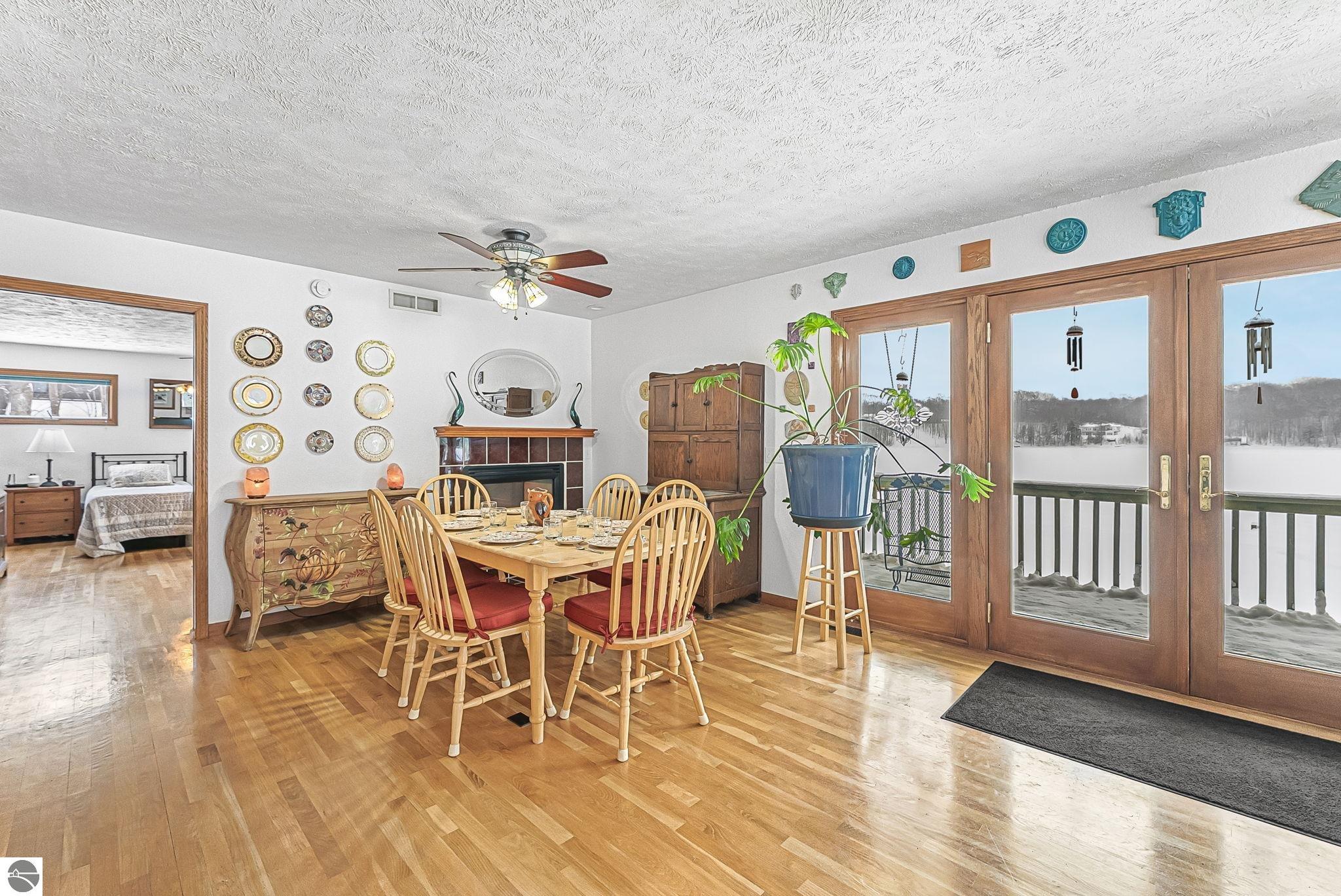 420 W Beech Bark Trail