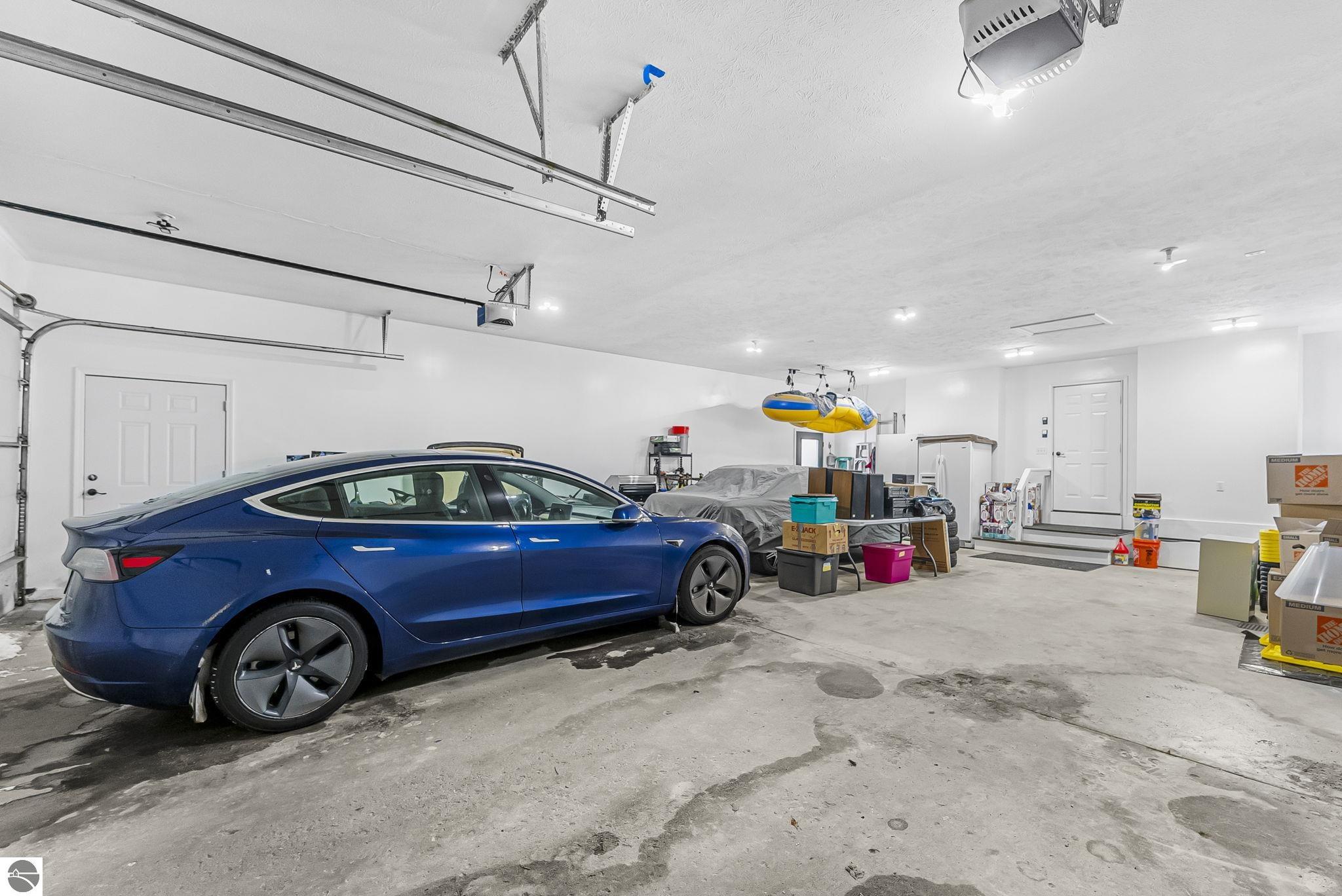 420 W Beech Bark Trail