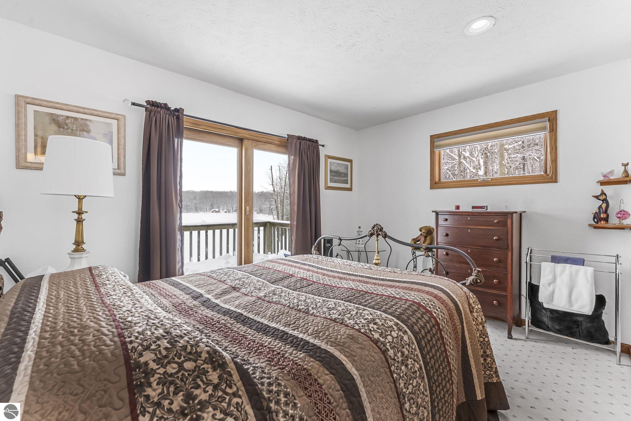 420 W Beech Bark Trail