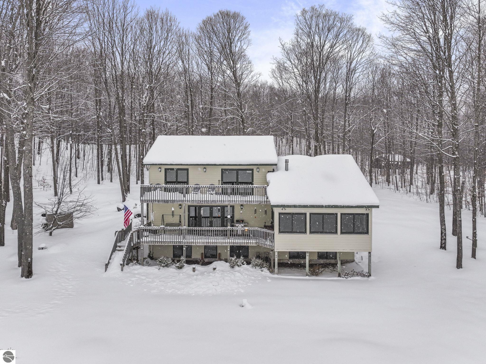 420 W Beech Bark Trail