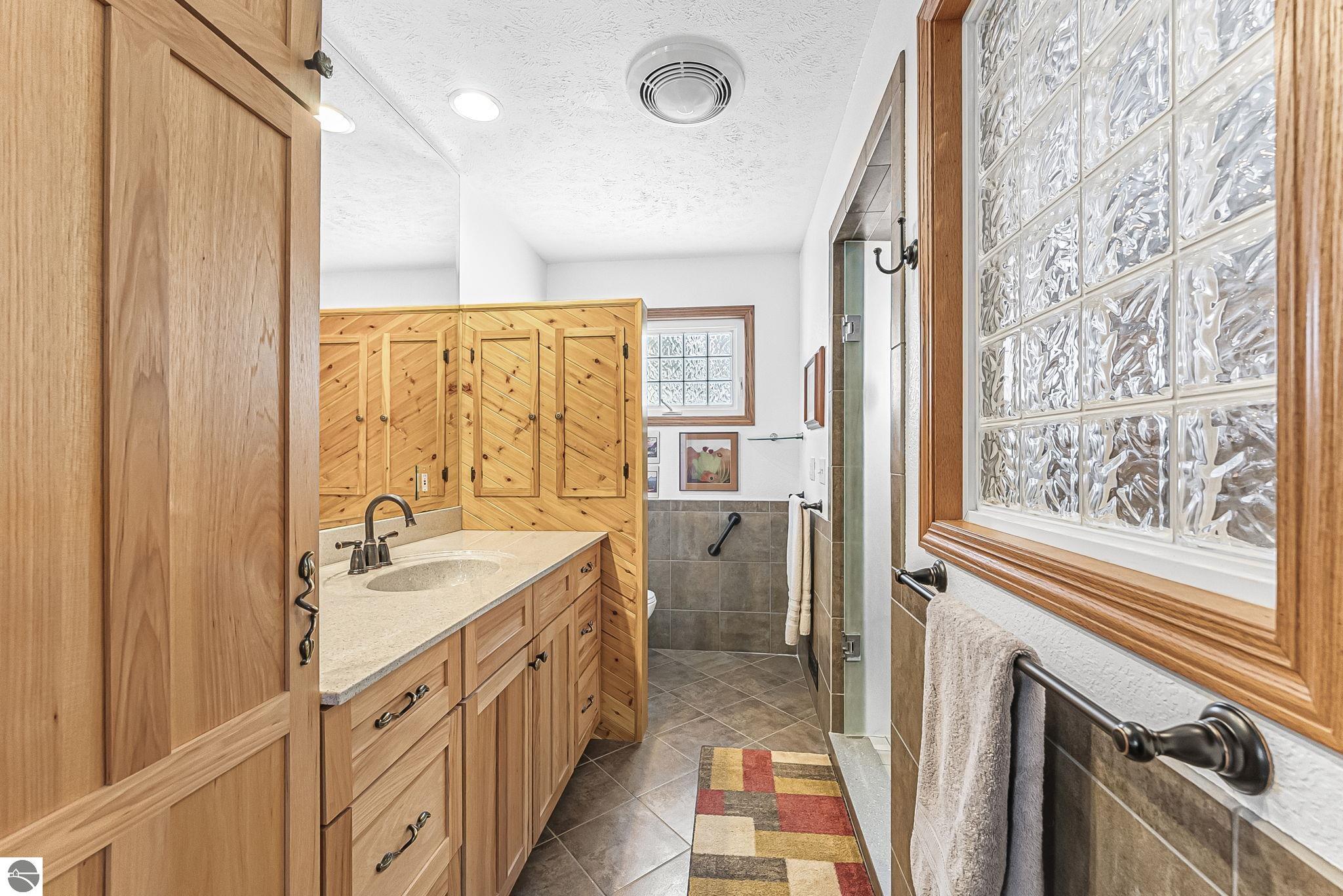 420 W Beech Bark Trail