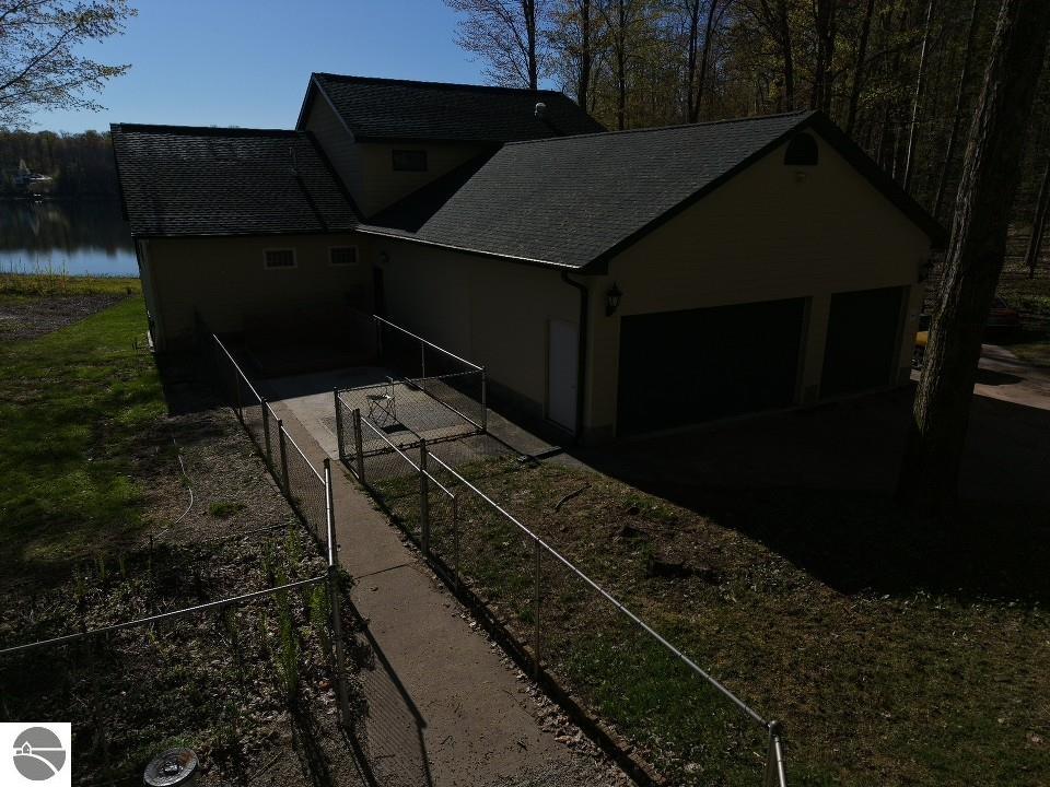 420 W Beech Bark Trail