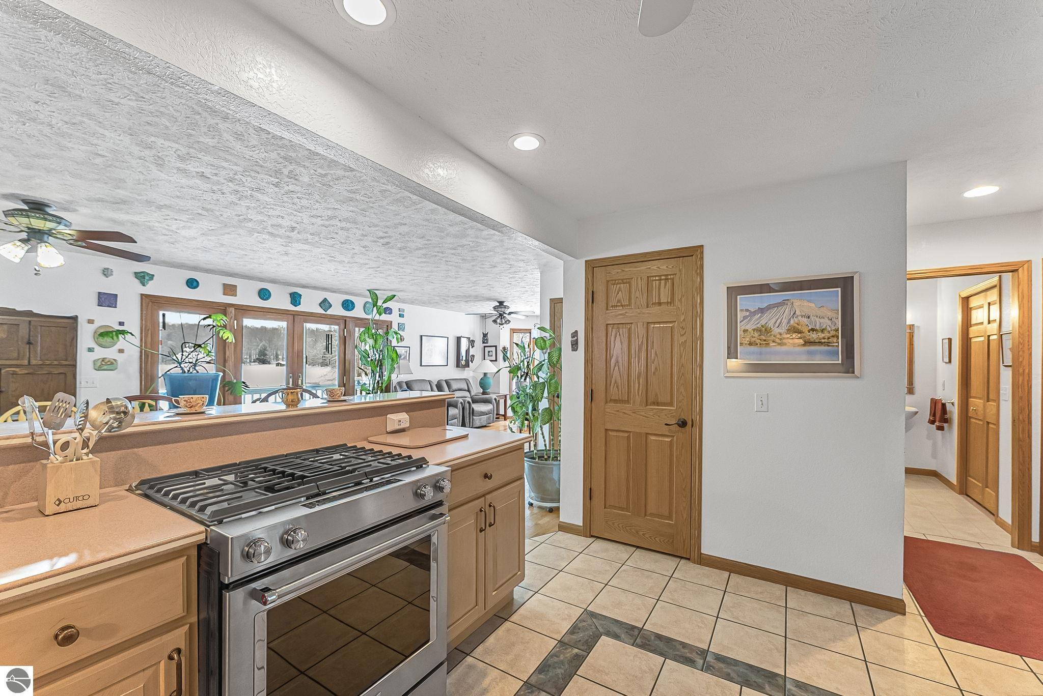 420 W Beech Bark Trail