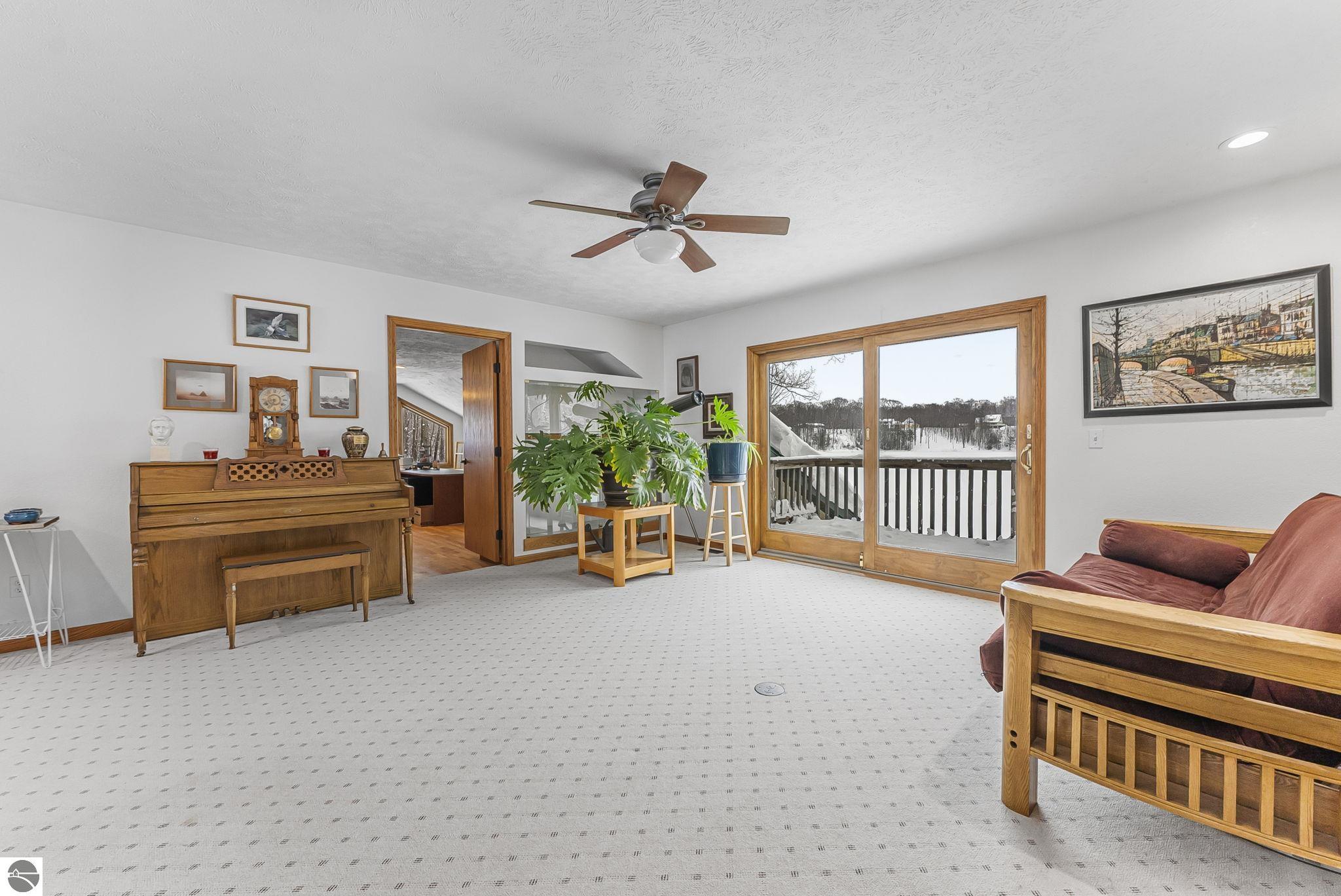 420 W Beech Bark Trail