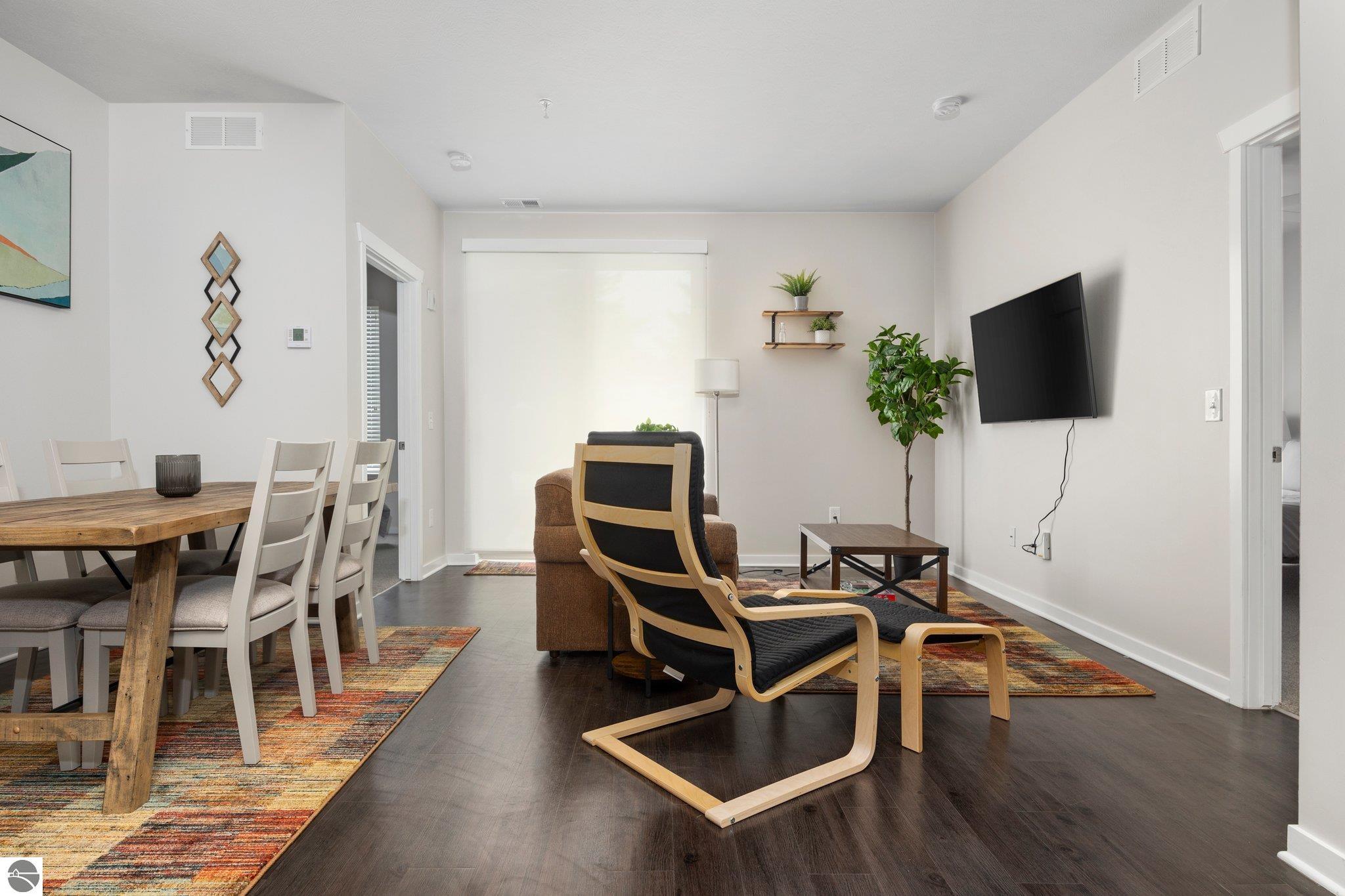 630-105 S Garfield Avenue # 105