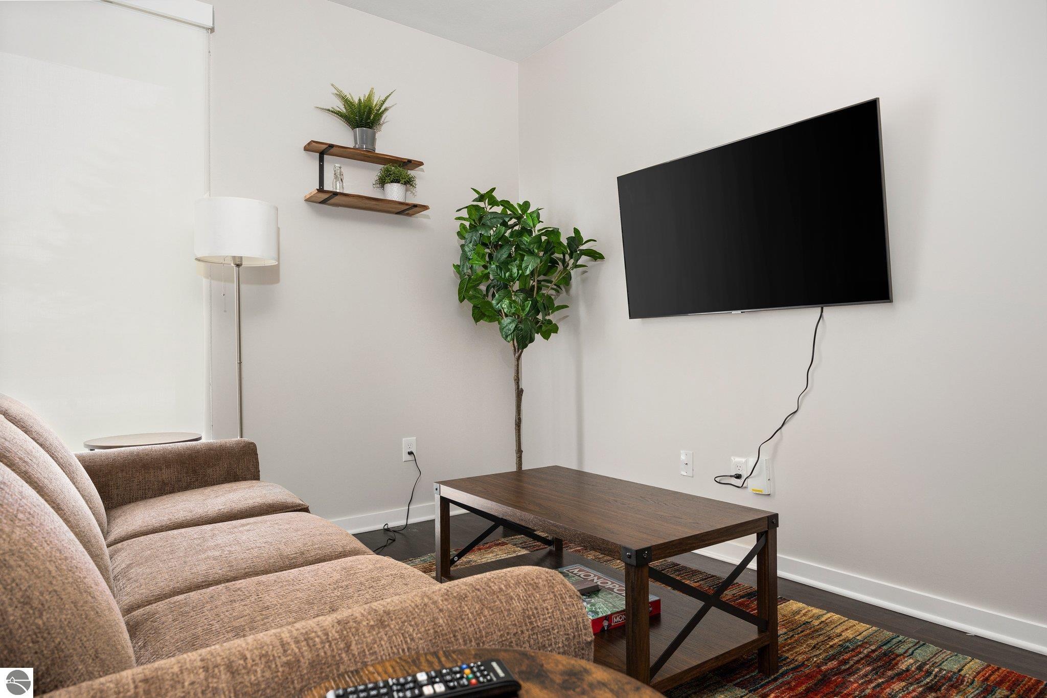 630-105 S Garfield Avenue # 105