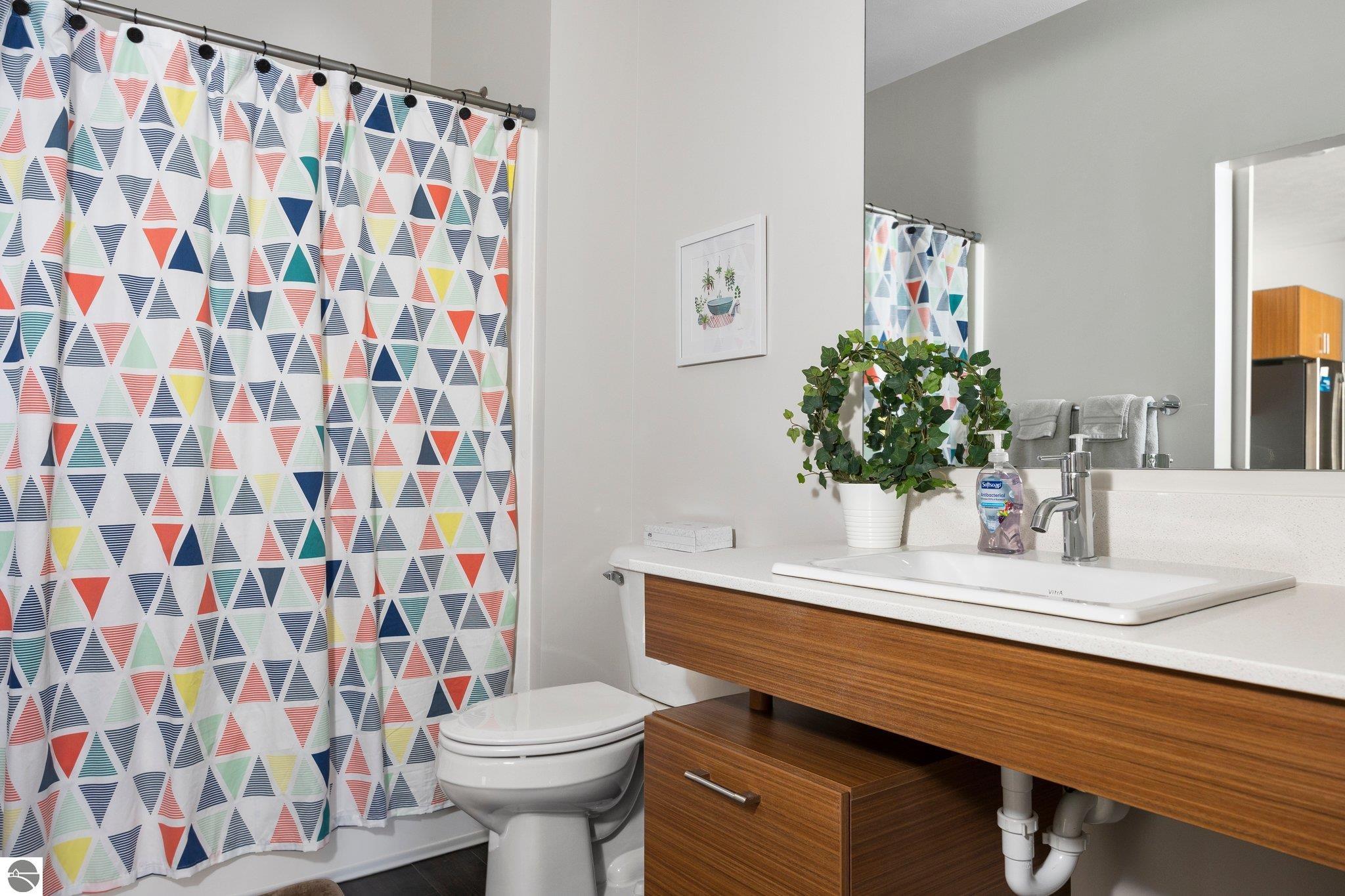 630-105 S Garfield Avenue # 105