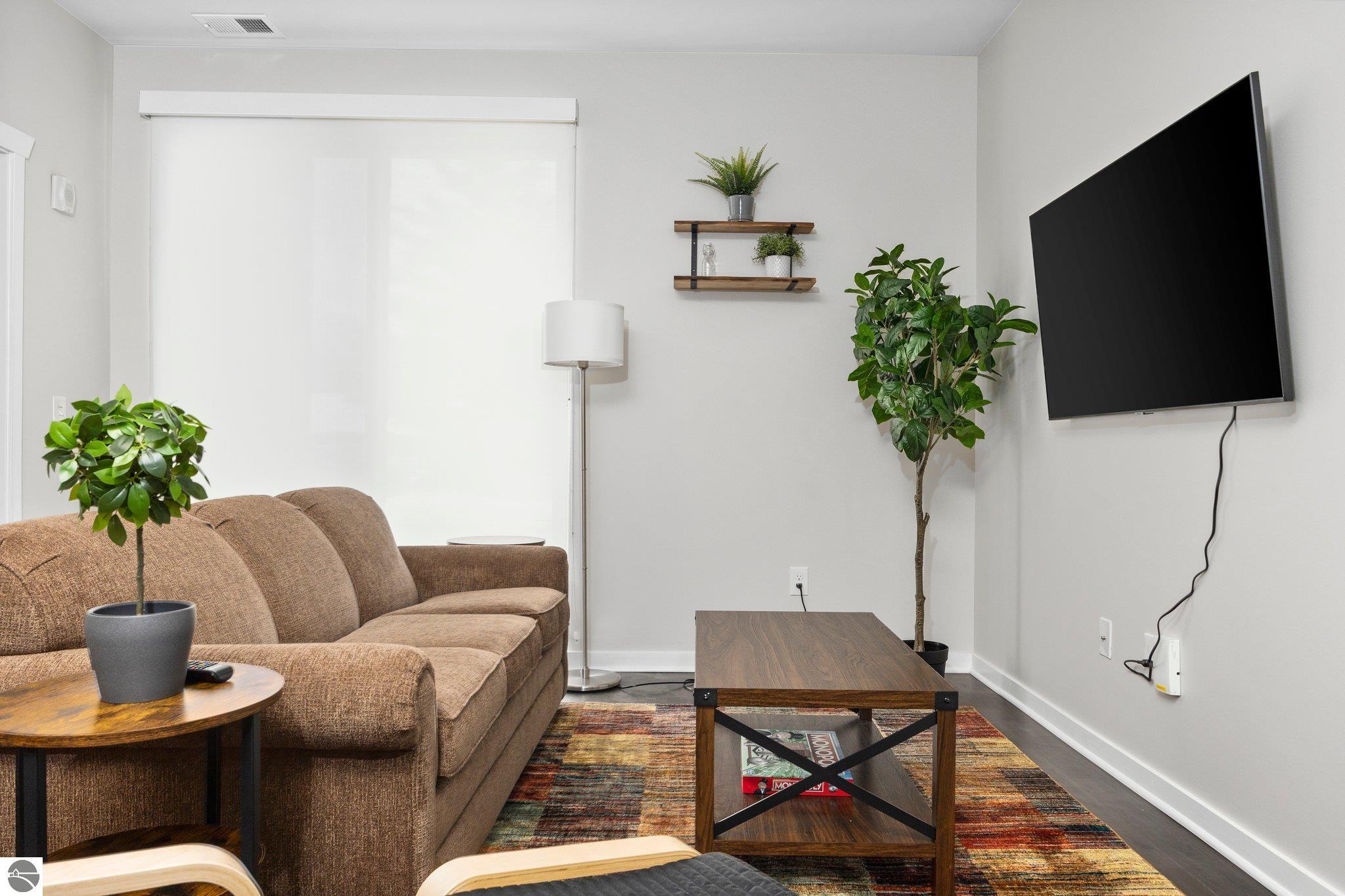 630-105 S Garfield Avenue # 105