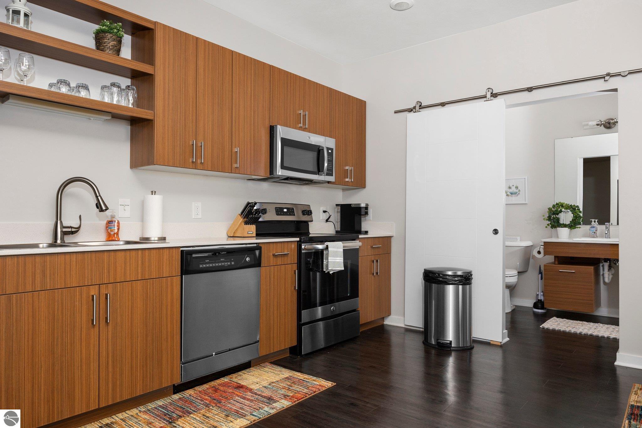 630-105 S Garfield Avenue # 105