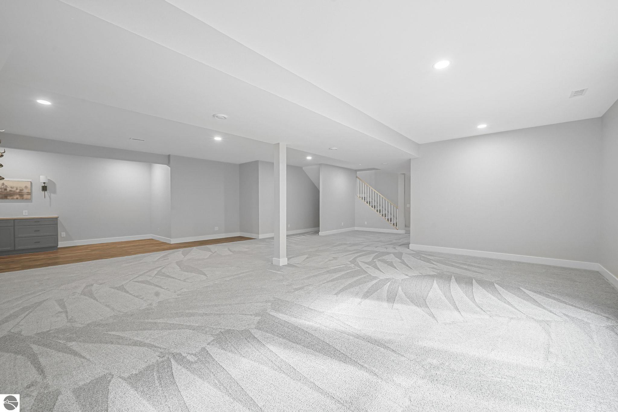 7661 Switchback Trail