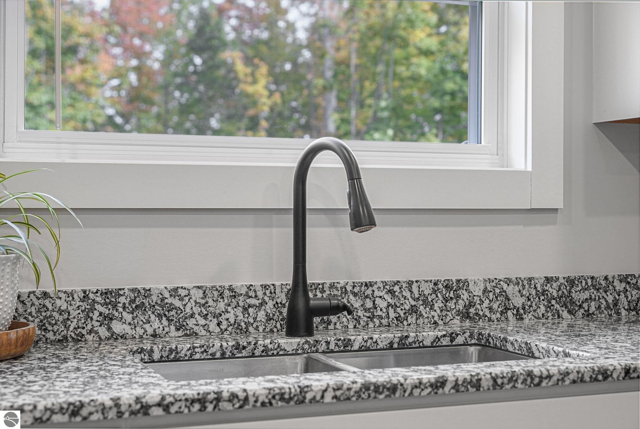 7661 Switchback Trail