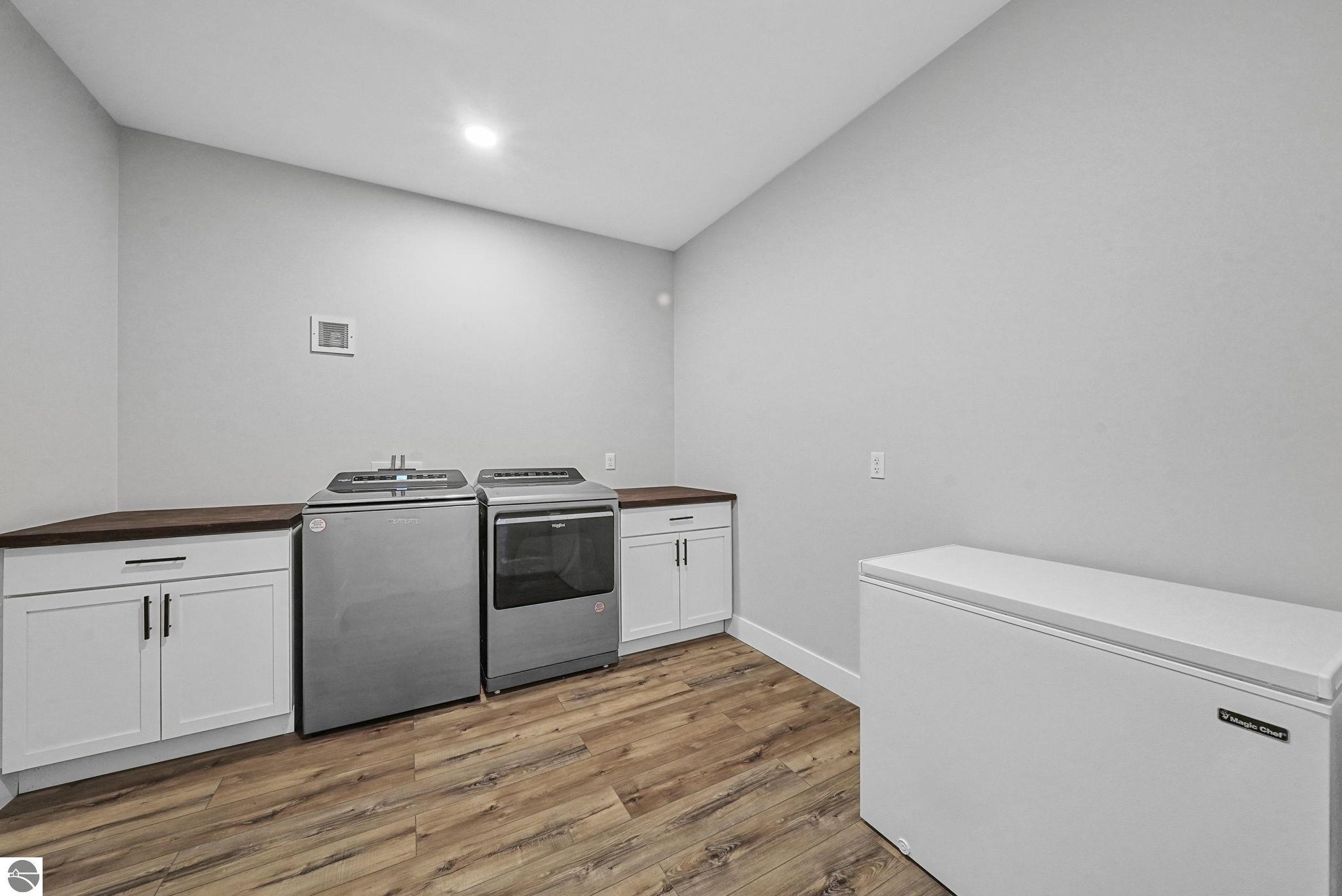 7661 Switchback Trail