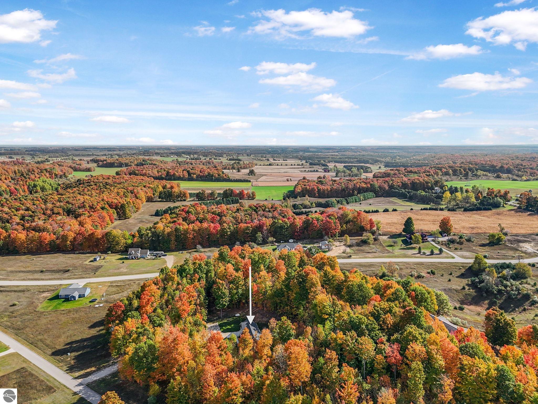 7661 Switchback Trail