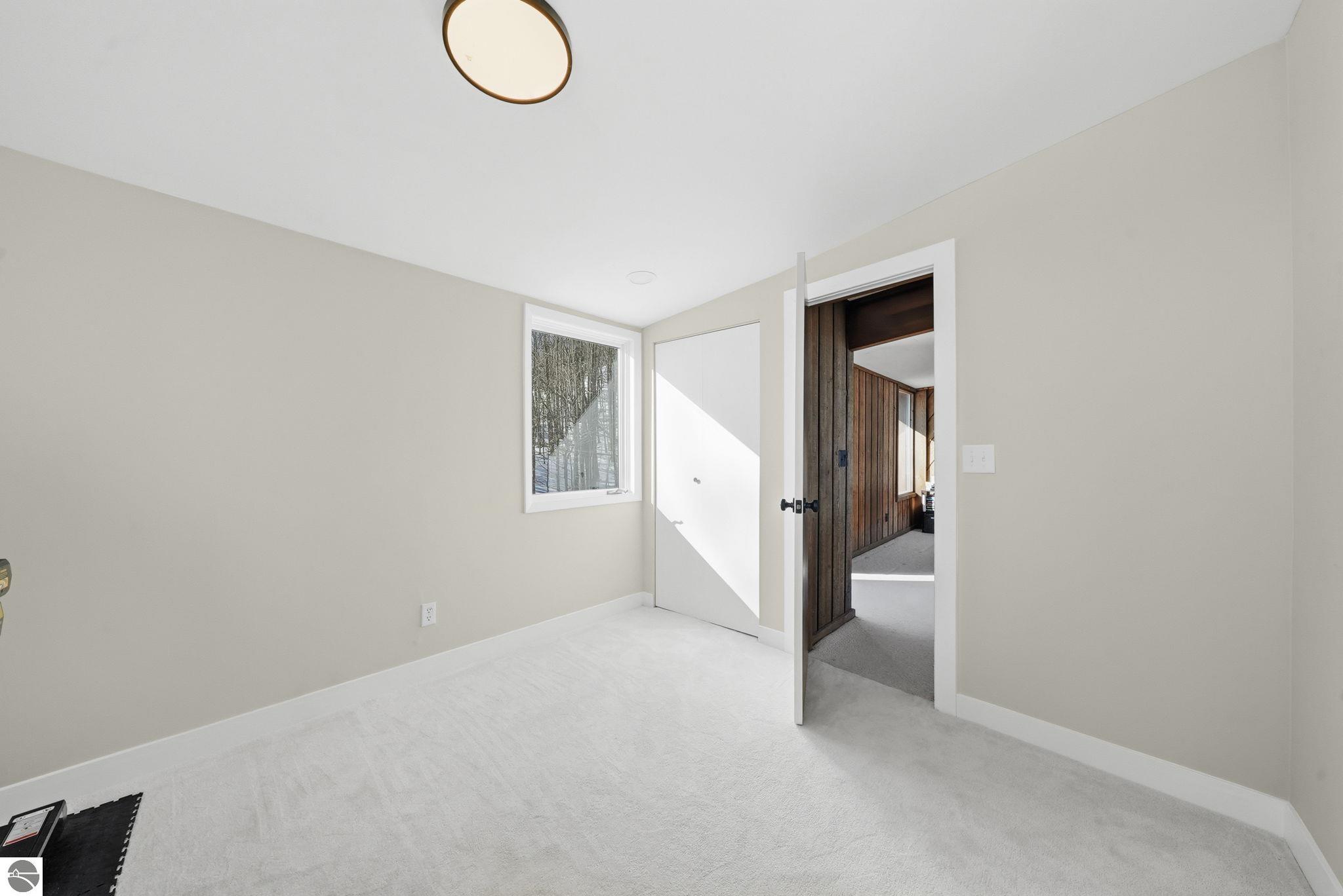 10570 S Snow Crest Court