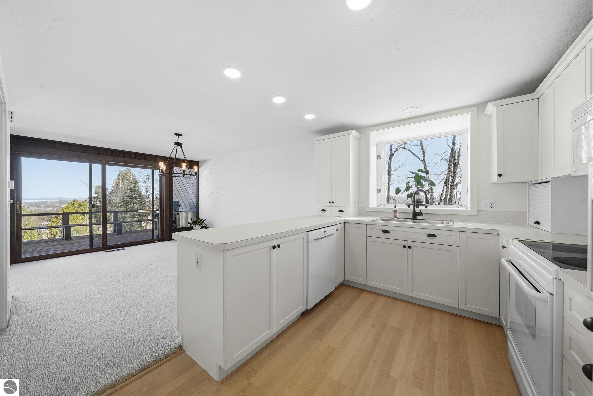 10570 S Snow Crest Court