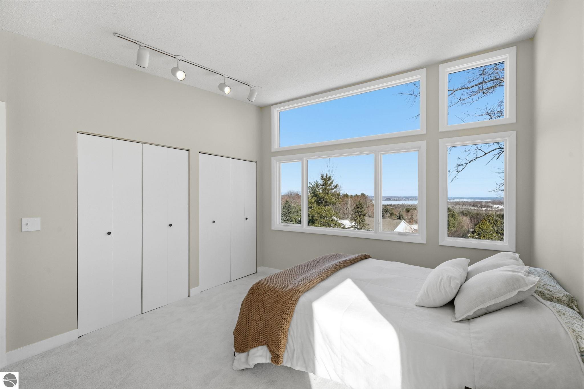 10570 S Snow Crest Court