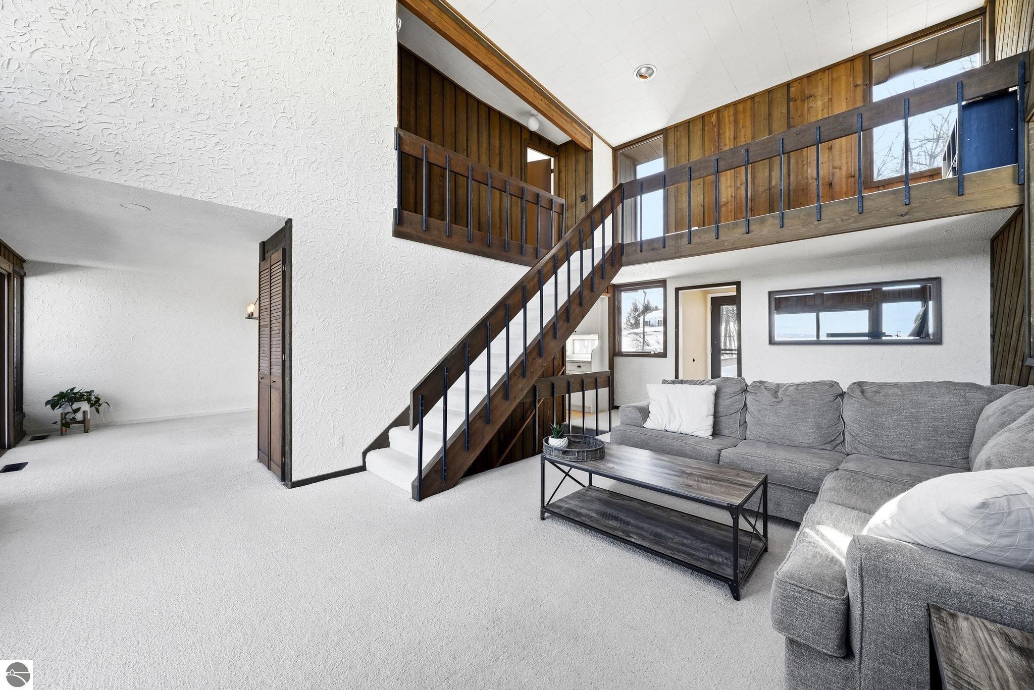 10570 S Snow Crest Court