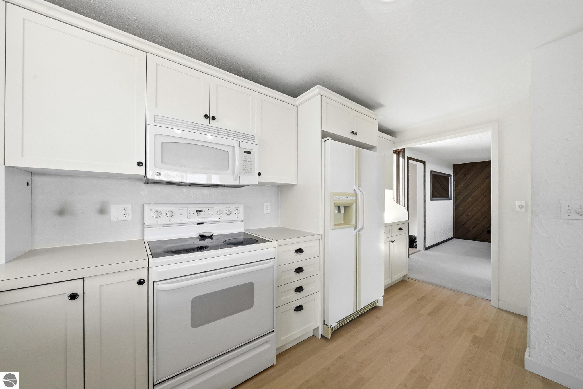 10570 S Snow Crest Court