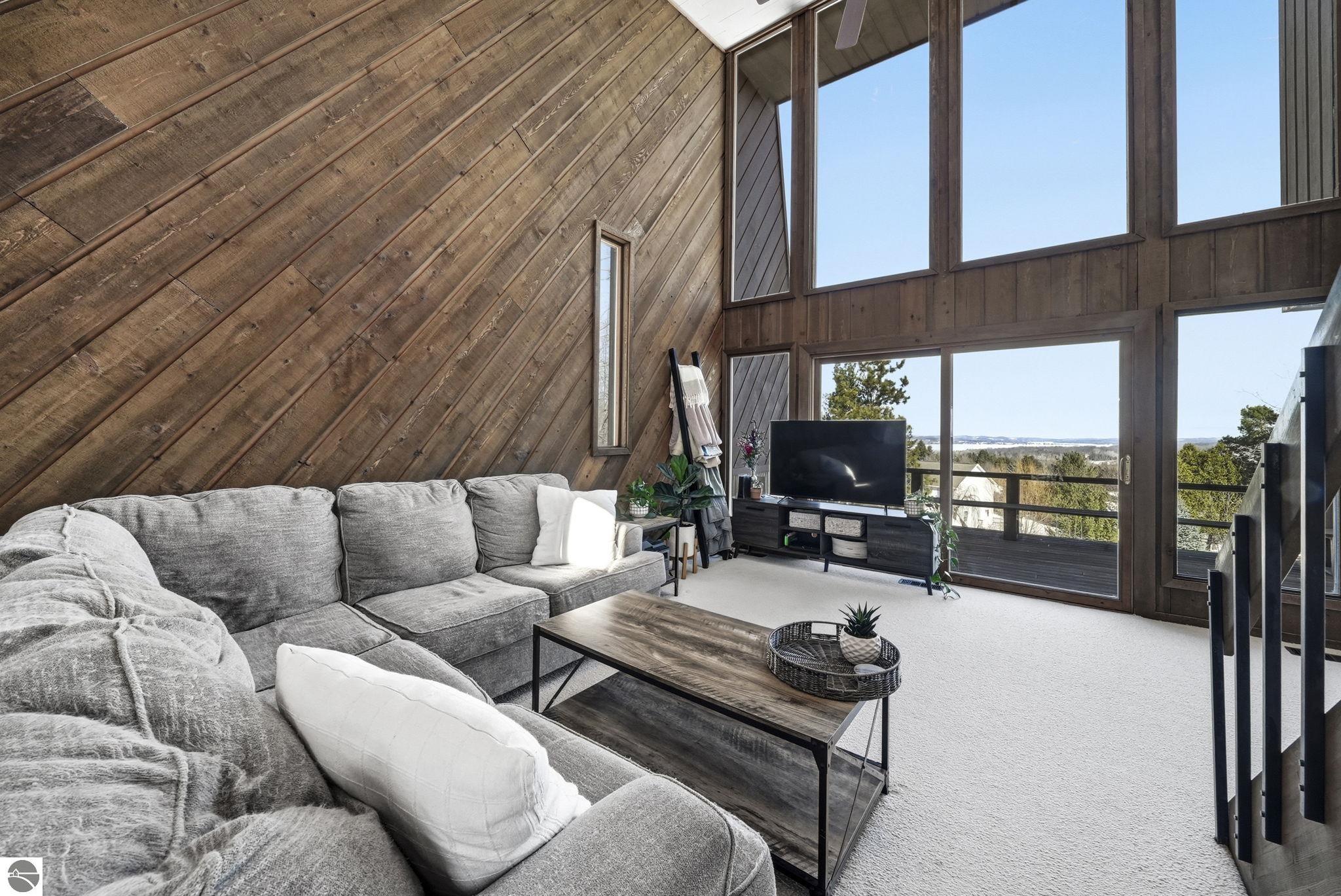 10570 S Snow Crest Court