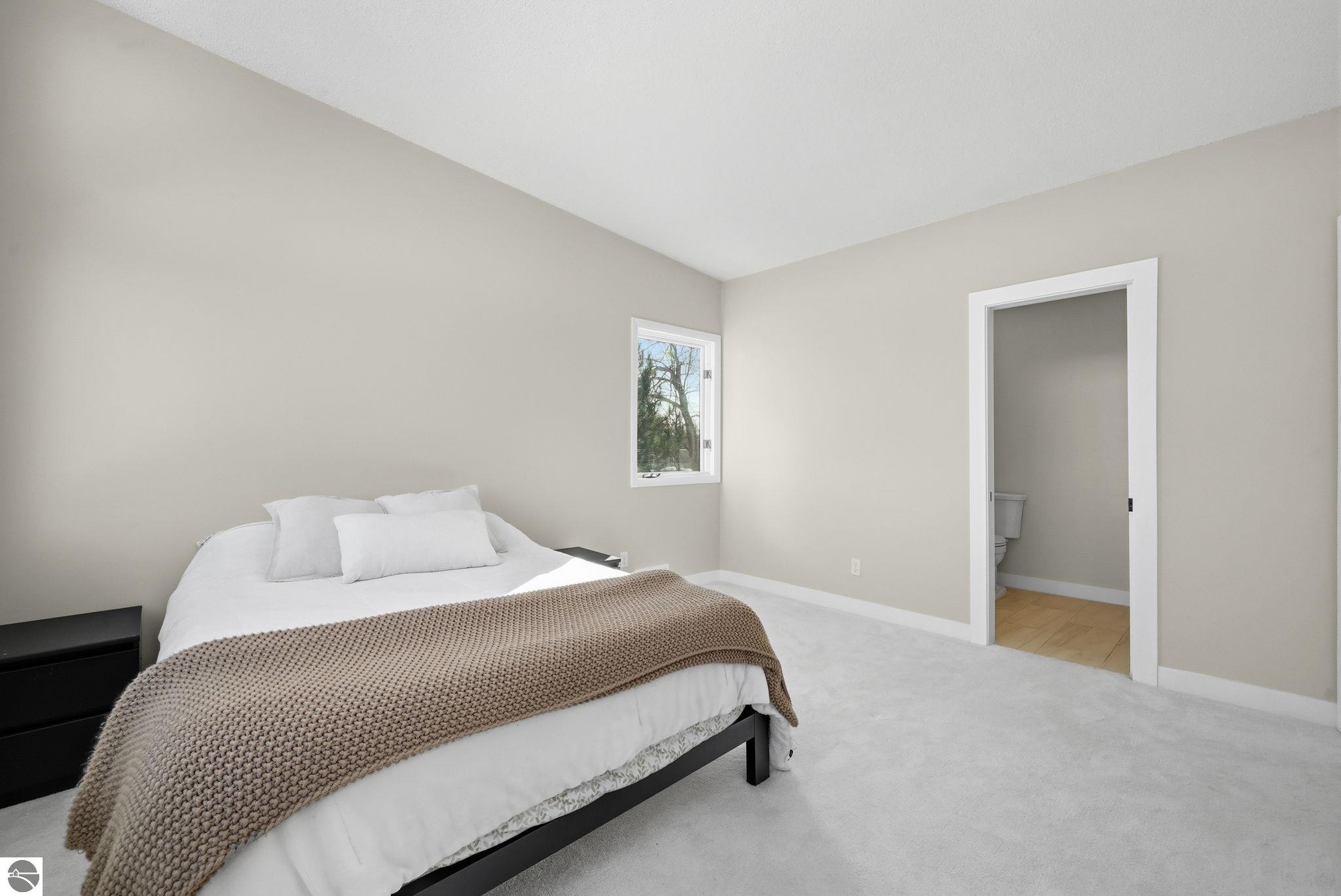 10570 S Snow Crest Court