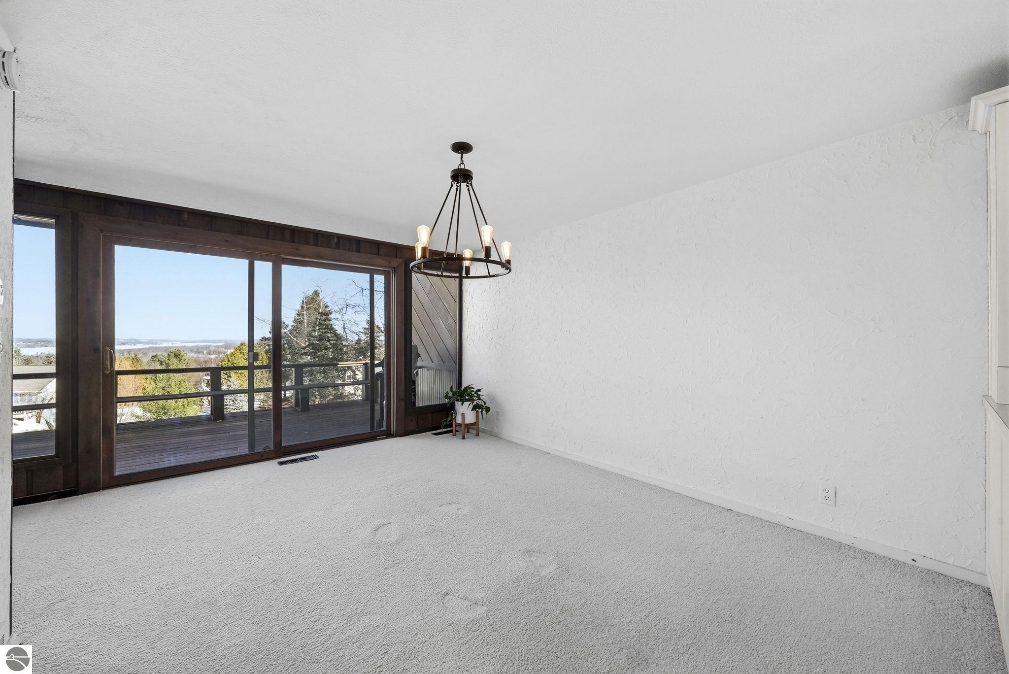 10570 S Snow Crest Court