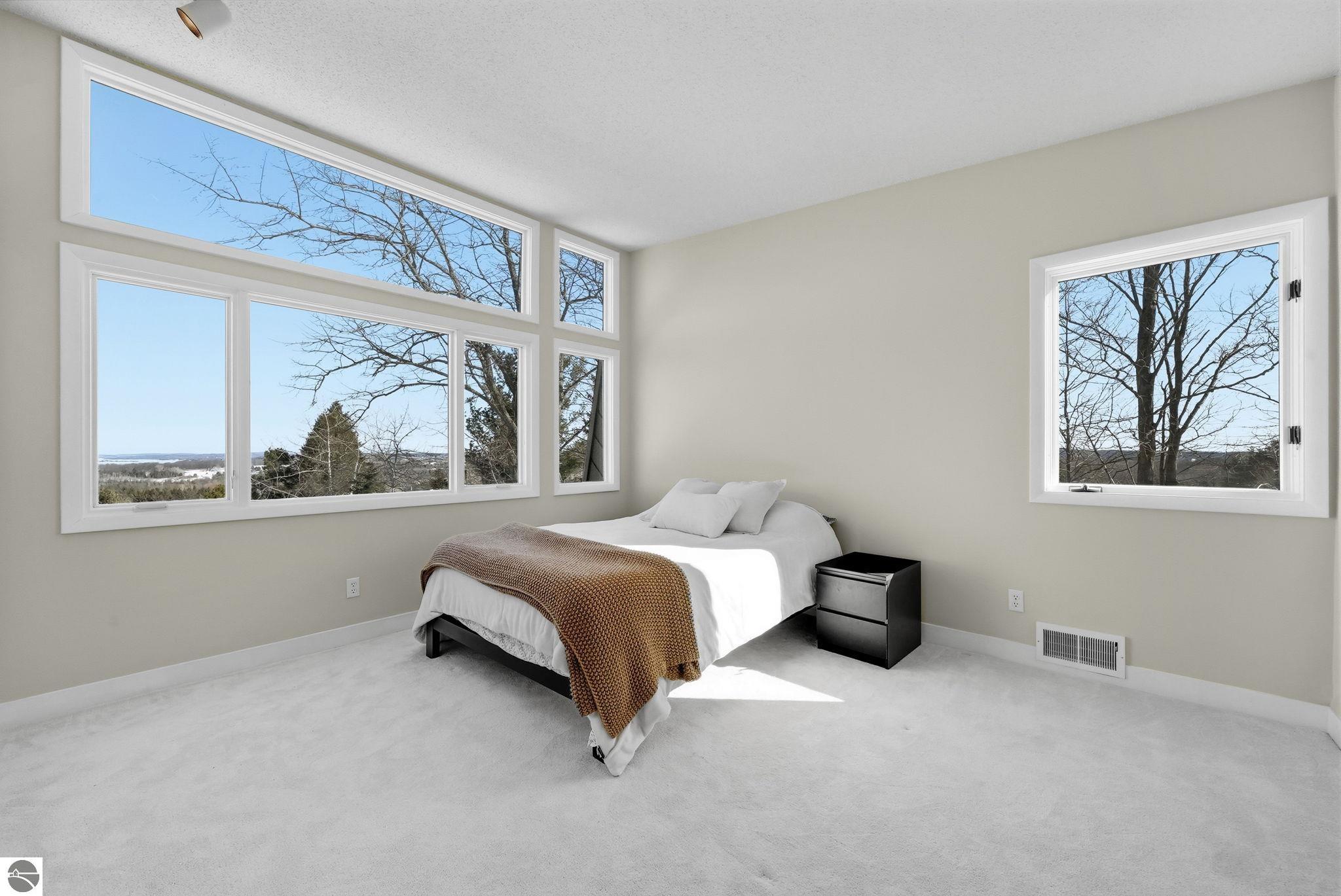 10570 S Snow Crest Court