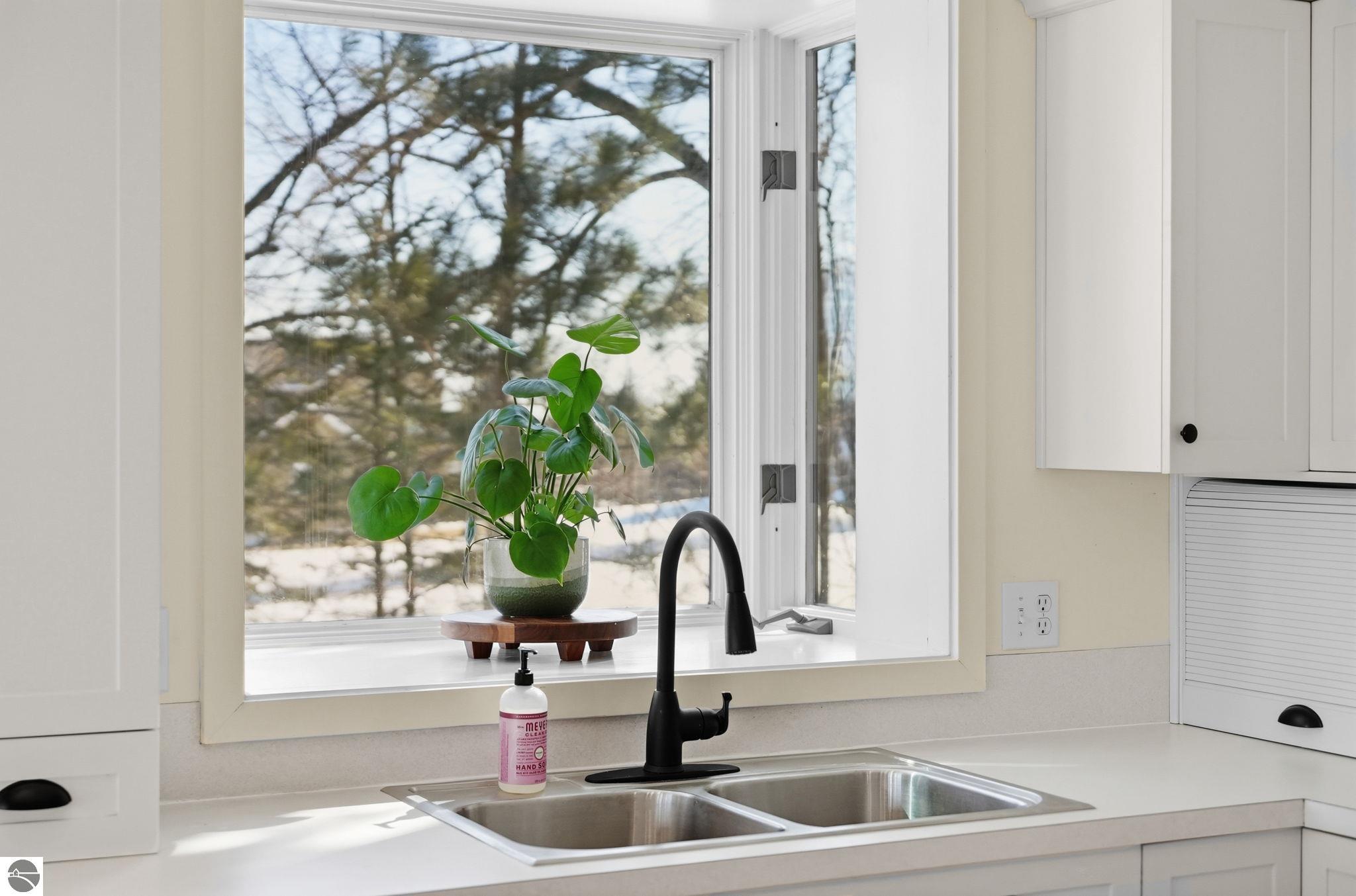 10570 S Snow Crest Court