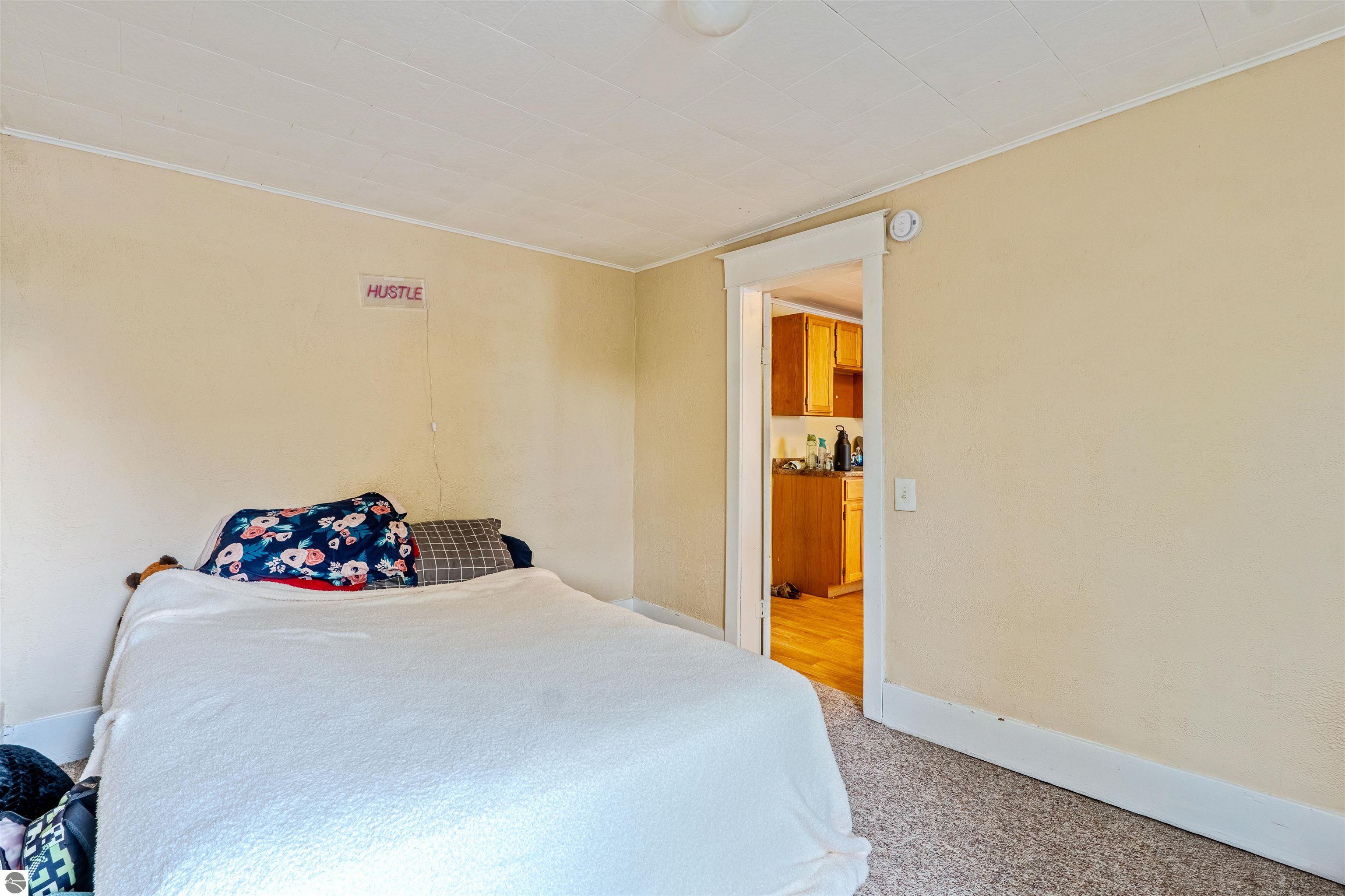 1102 Chestnut Street