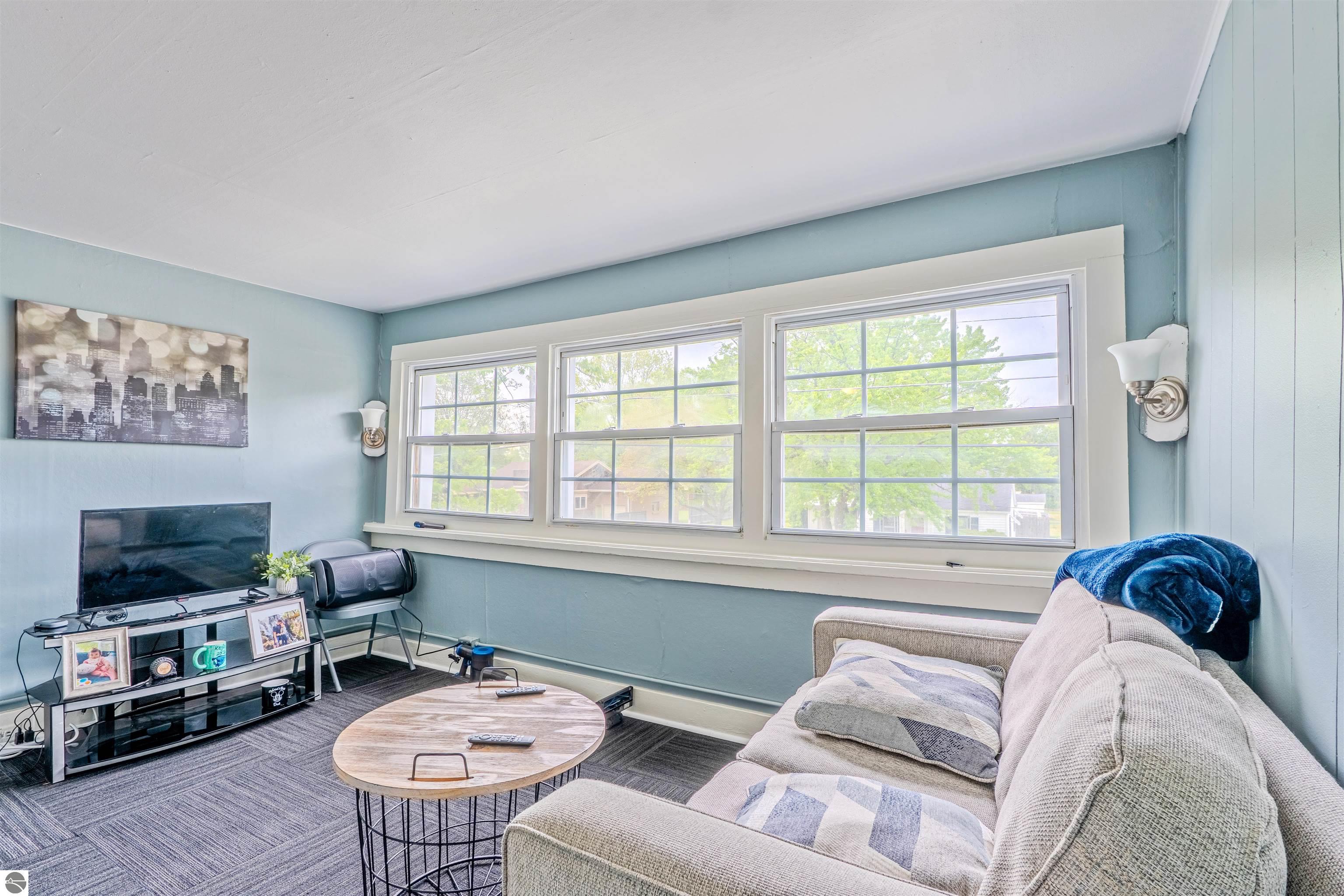 1102 Chestnut Street