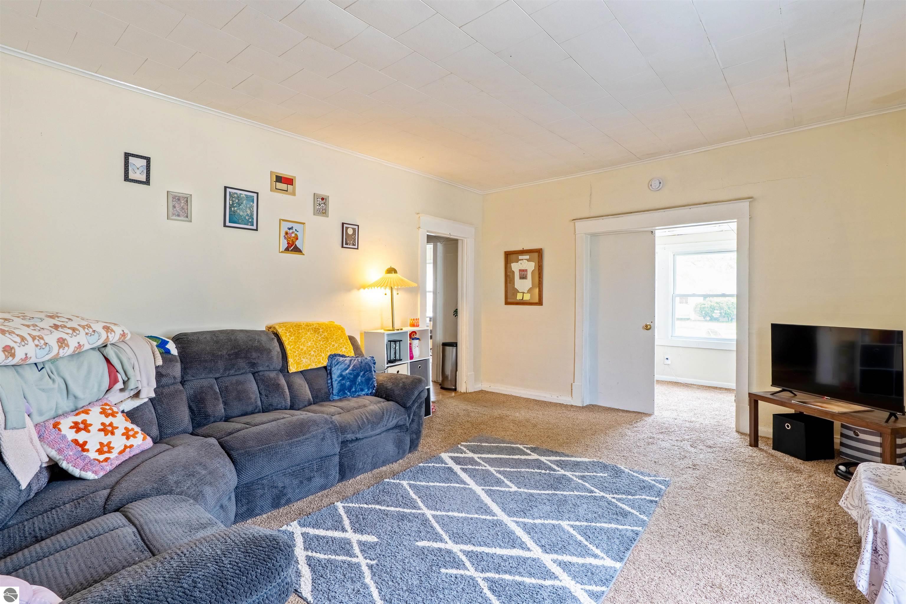 1102 Chestnut Street